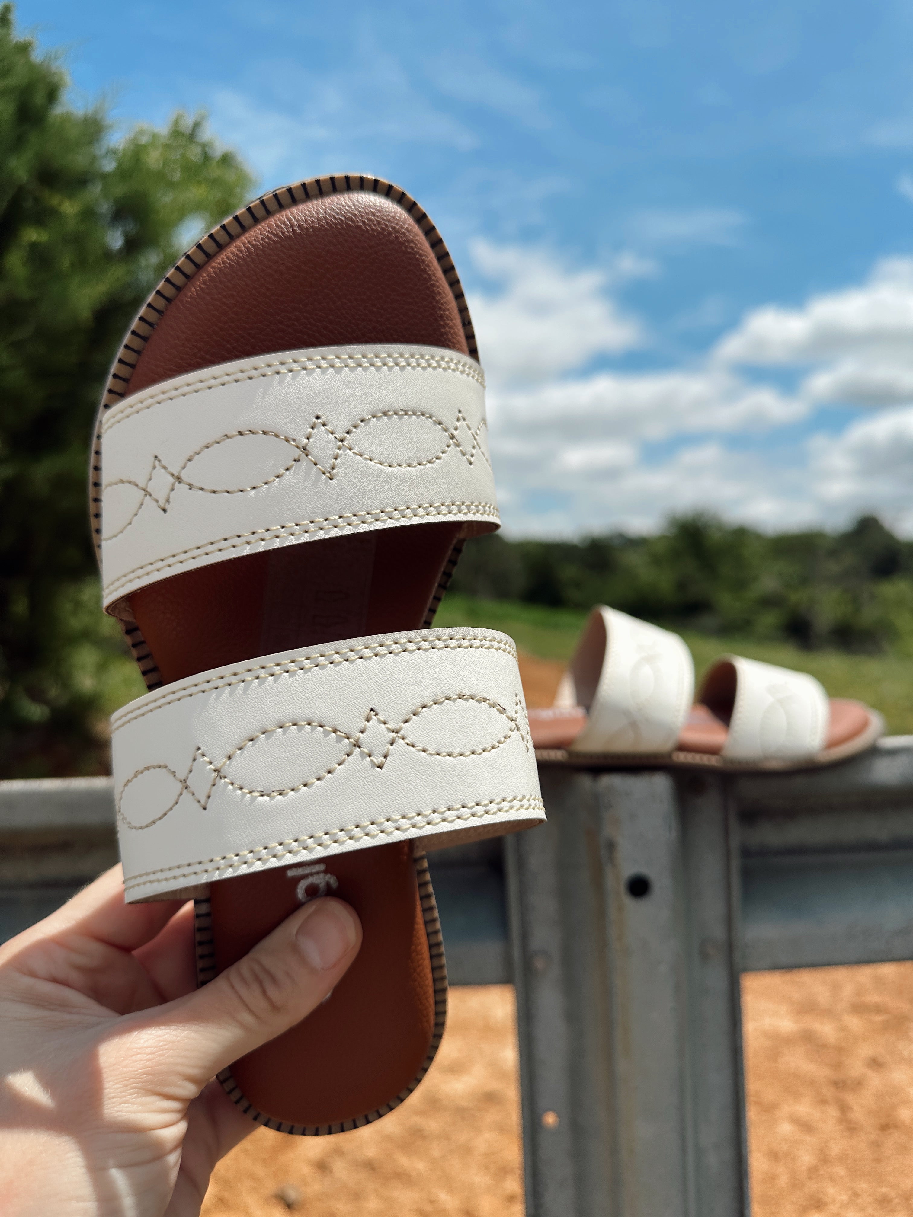 The Boot Stitch Sandals - Cream