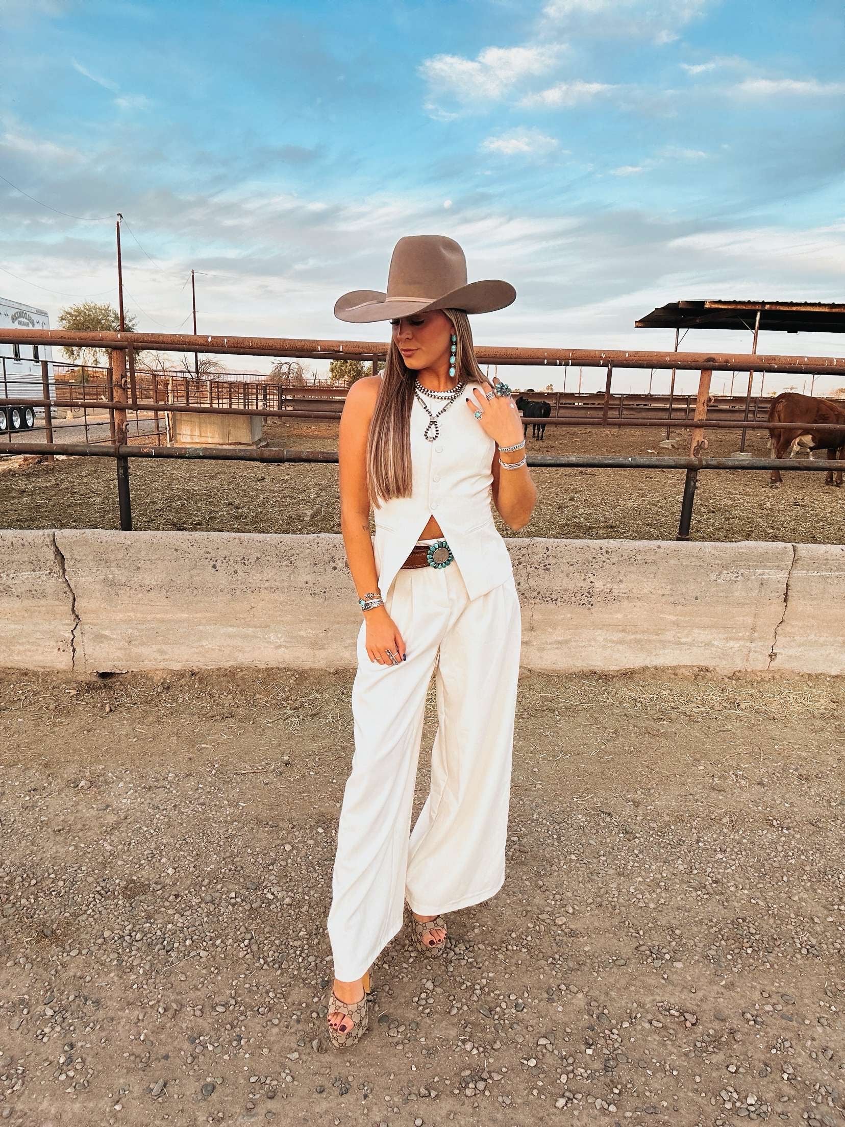 The Chantell Linen Pants