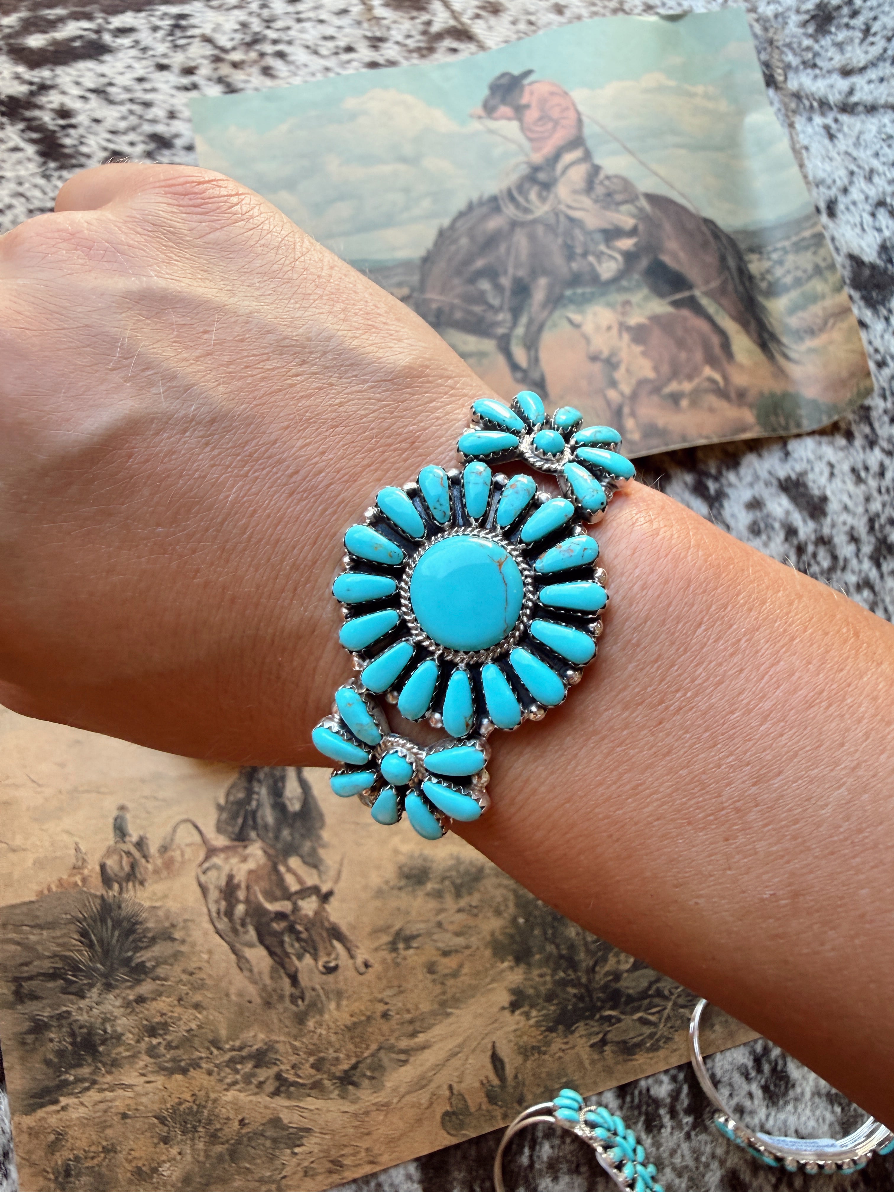 The Loni Cuff
