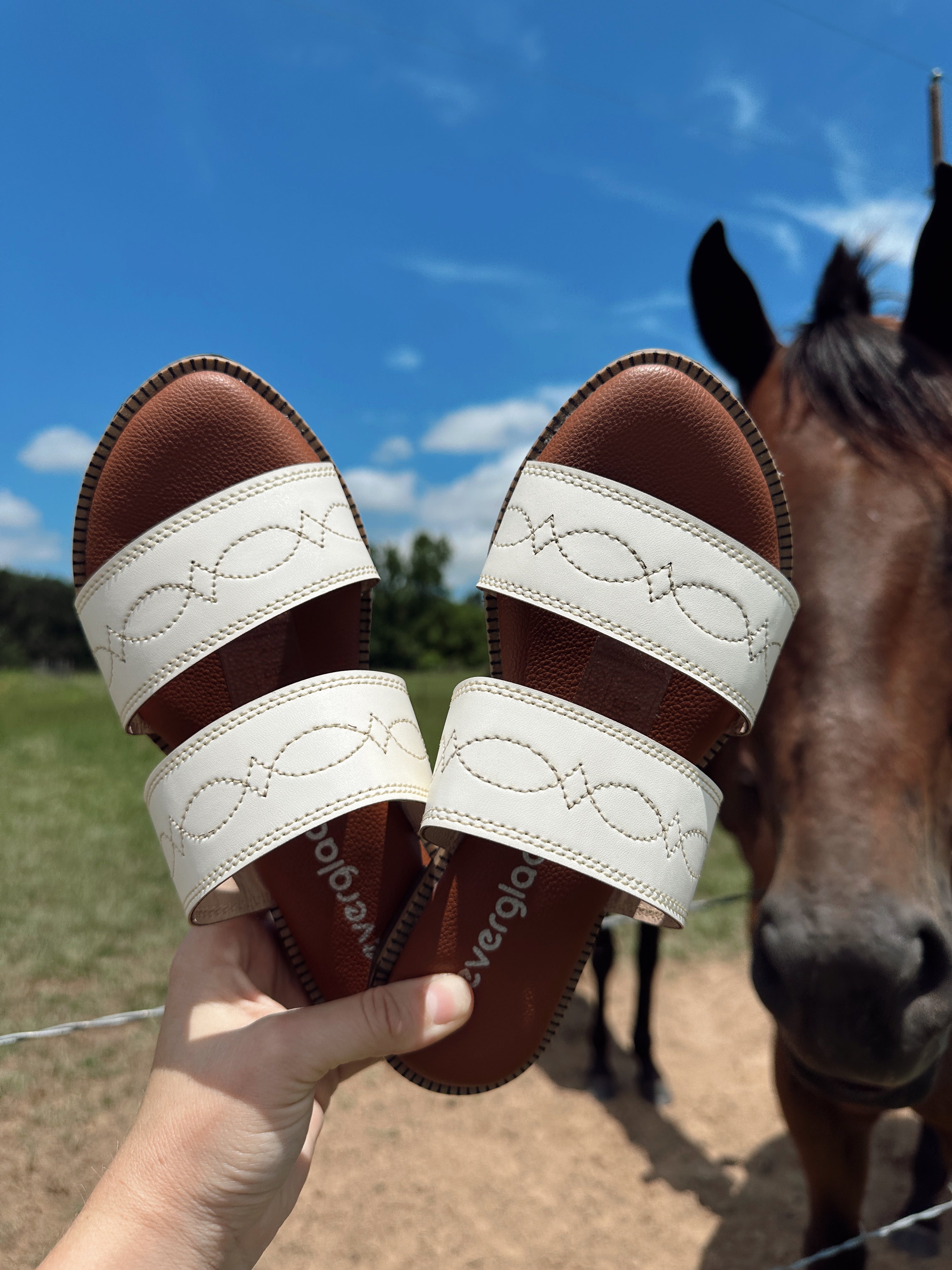 The Boot Stitch Sandals - Cream