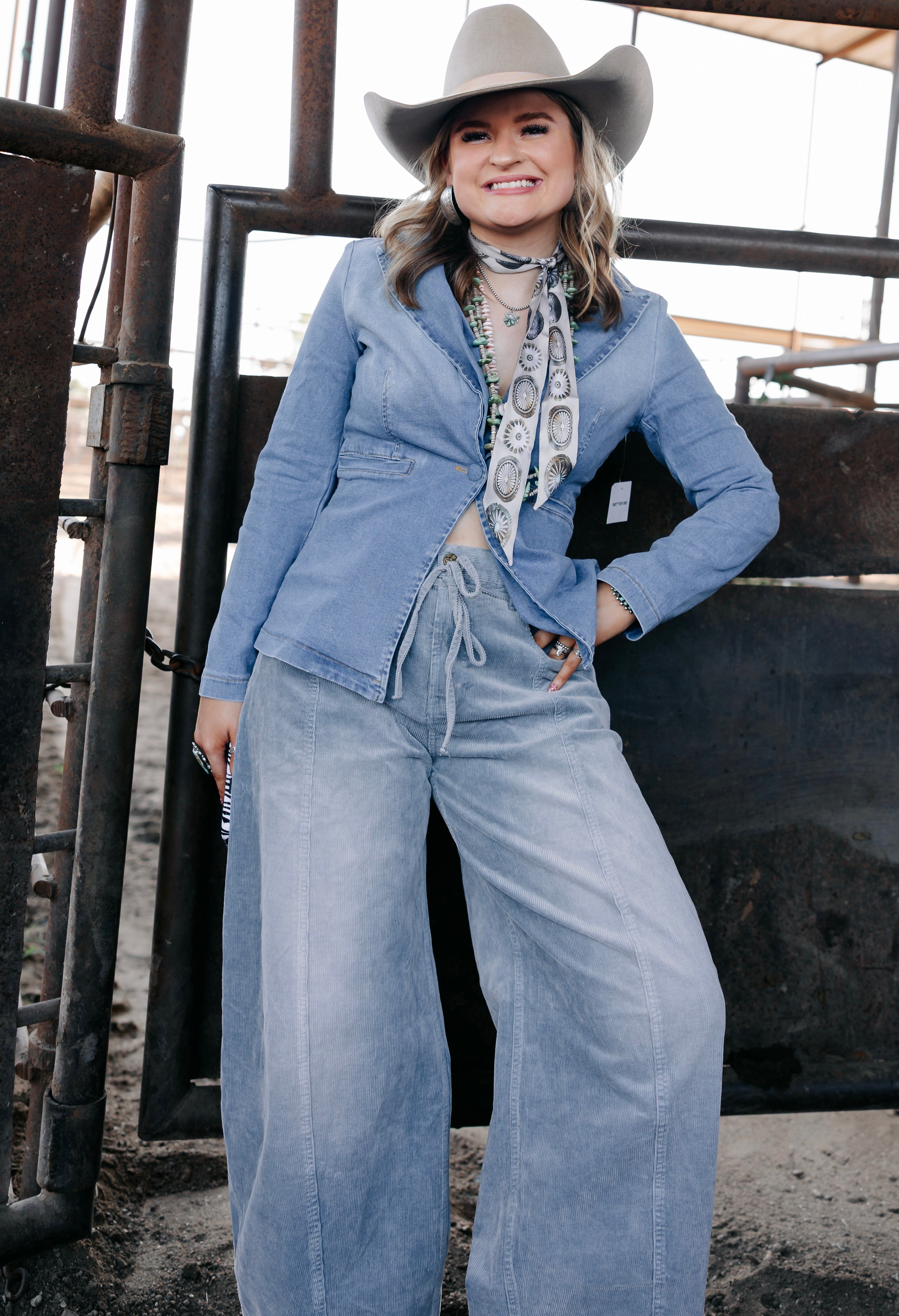 The Chelley Corduroy Pants