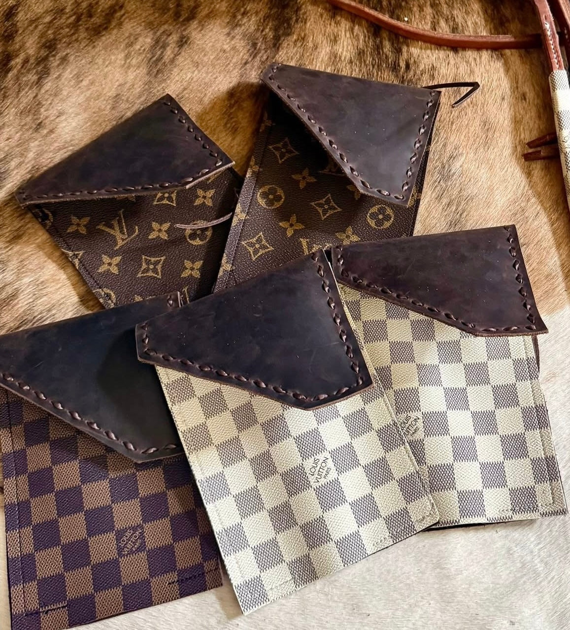 The Luxe Saddle Phone Holder