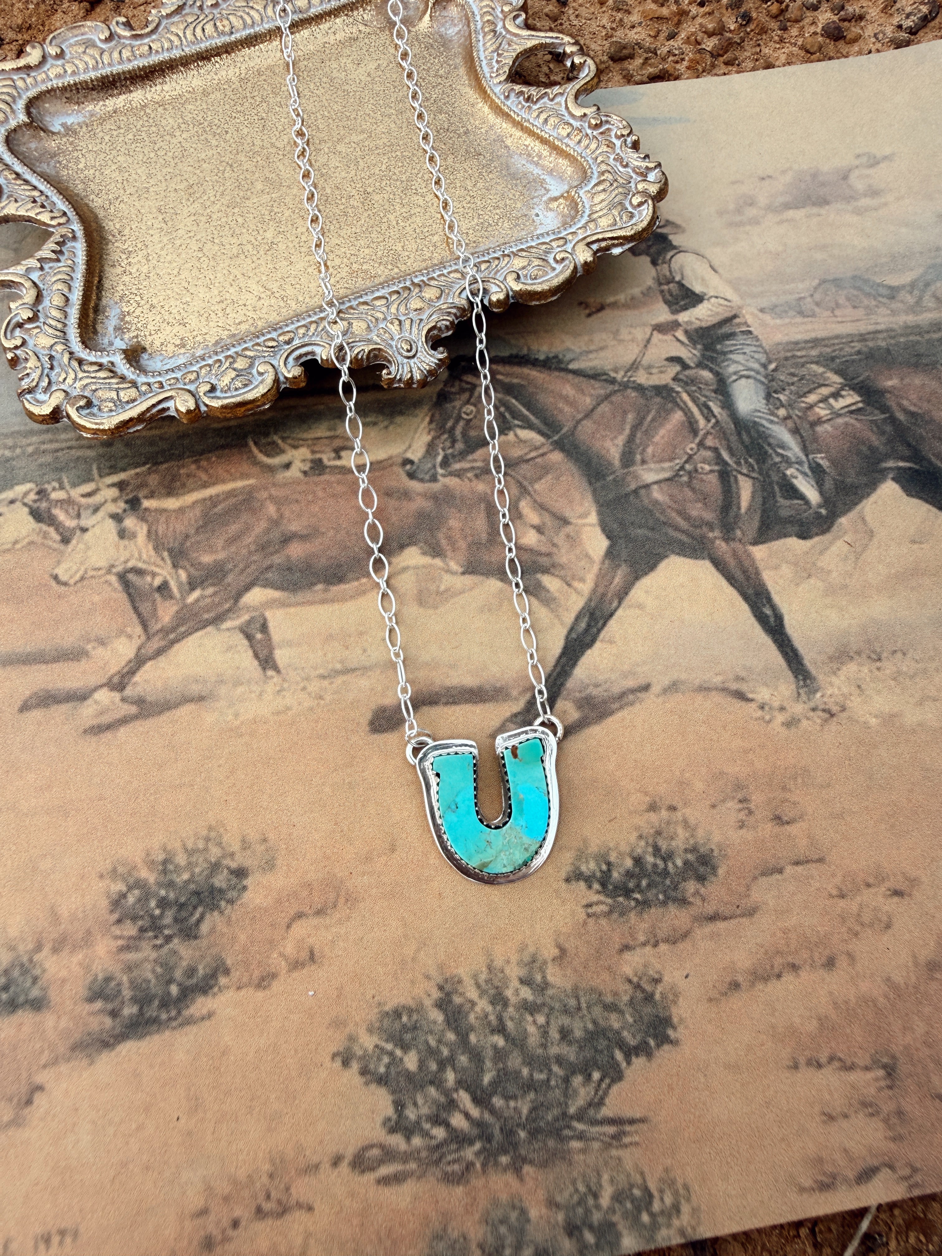 The Horseshoe Necklace