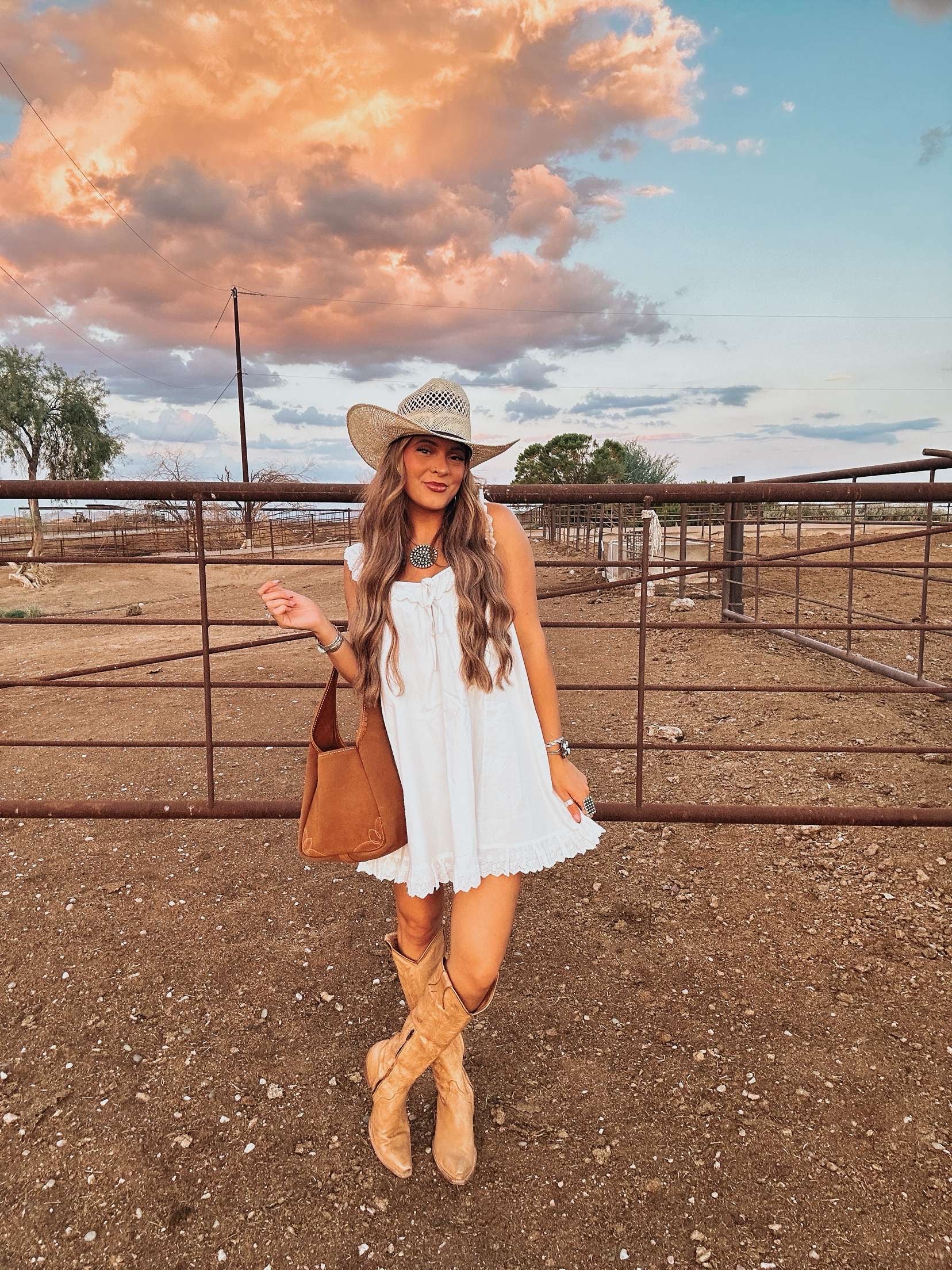 The Maddog Leather Hobo Purse - Camel