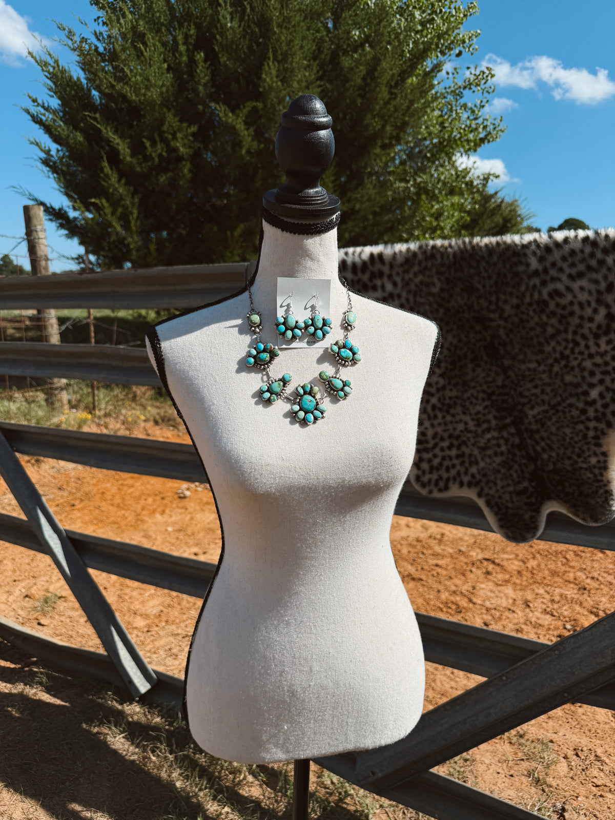 The Trixie Cluster Necklace Set