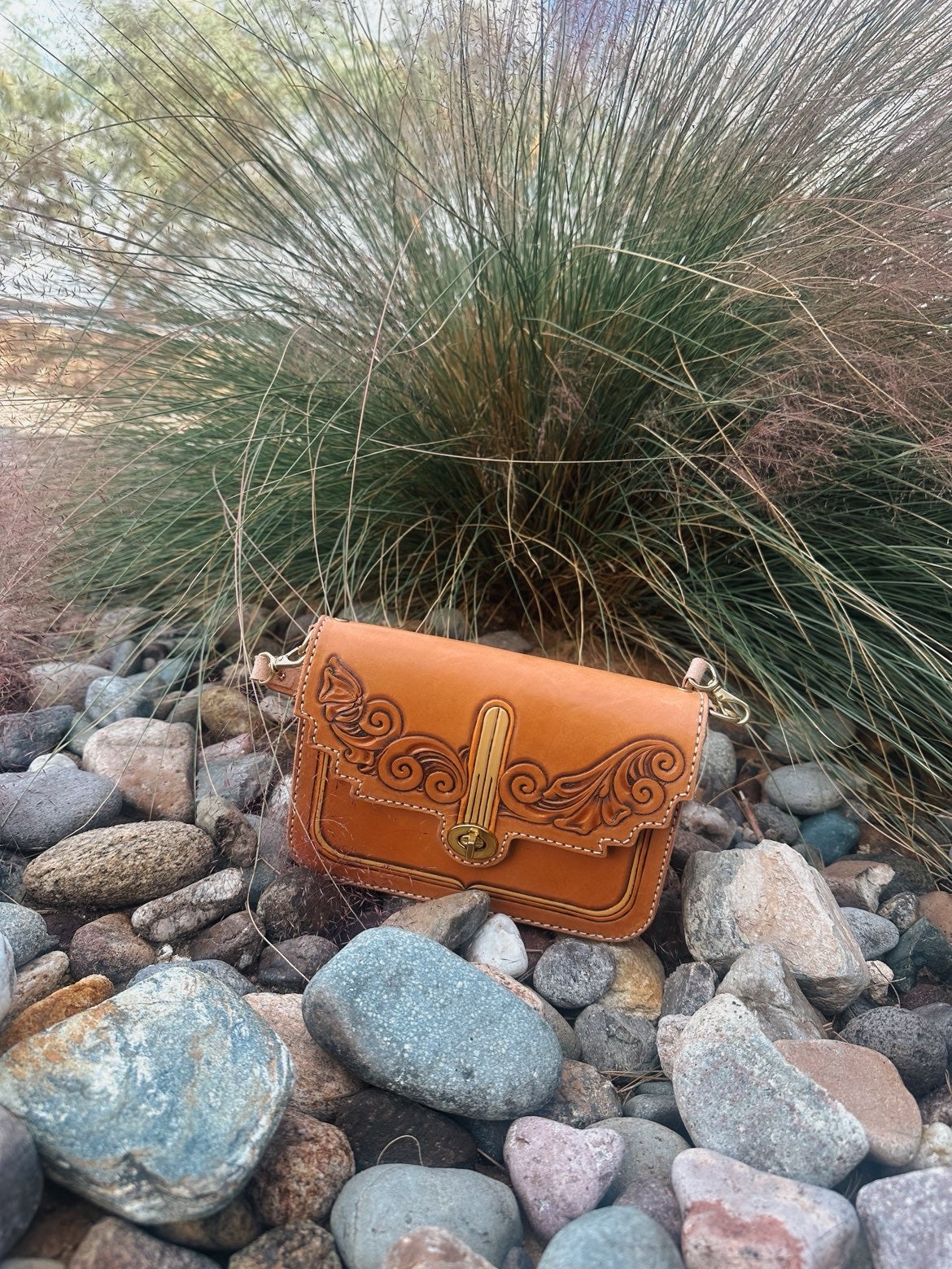 The Maddog Leather Waverly Purse