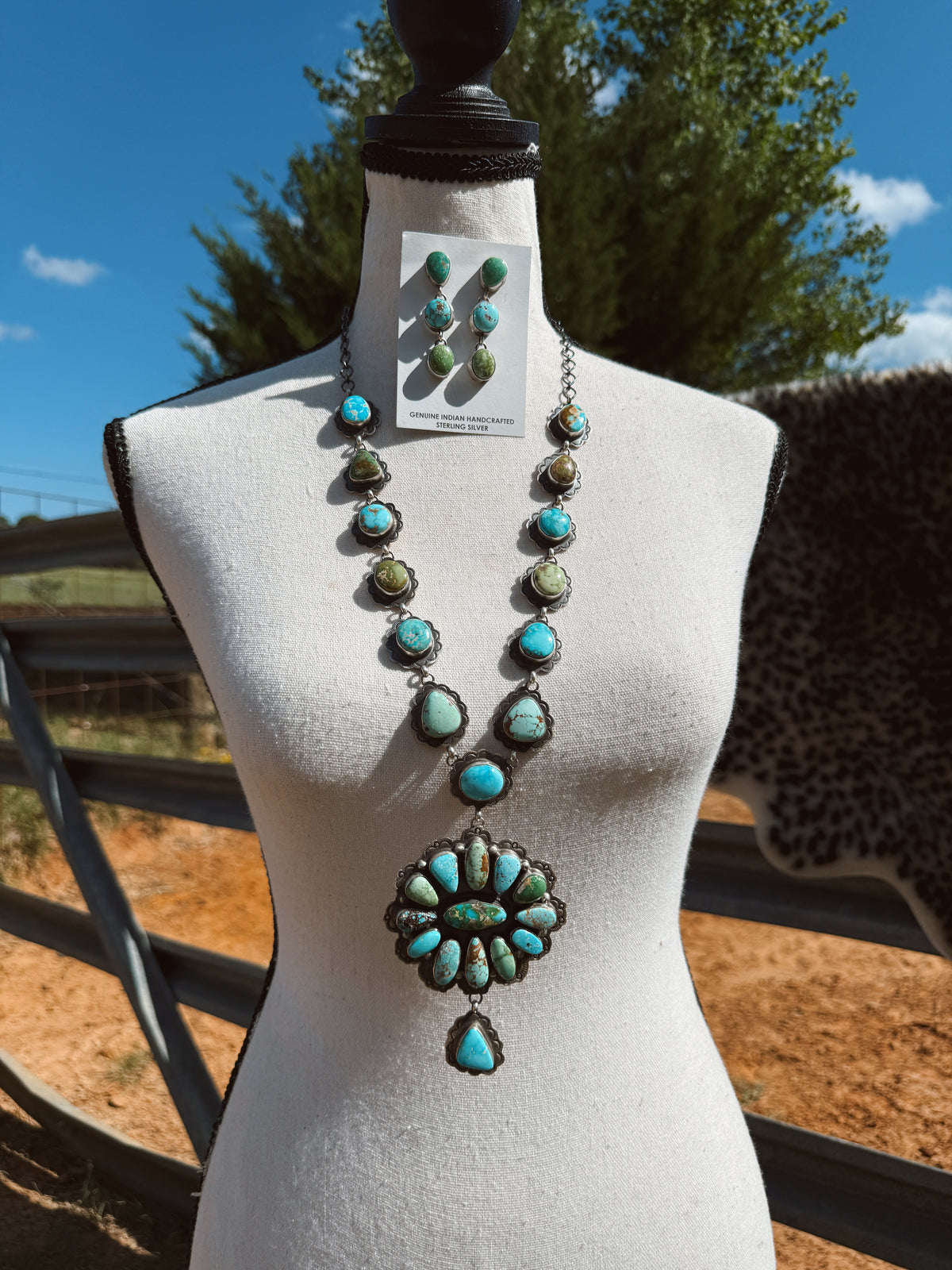 The Lowry Lariat Necklace Set