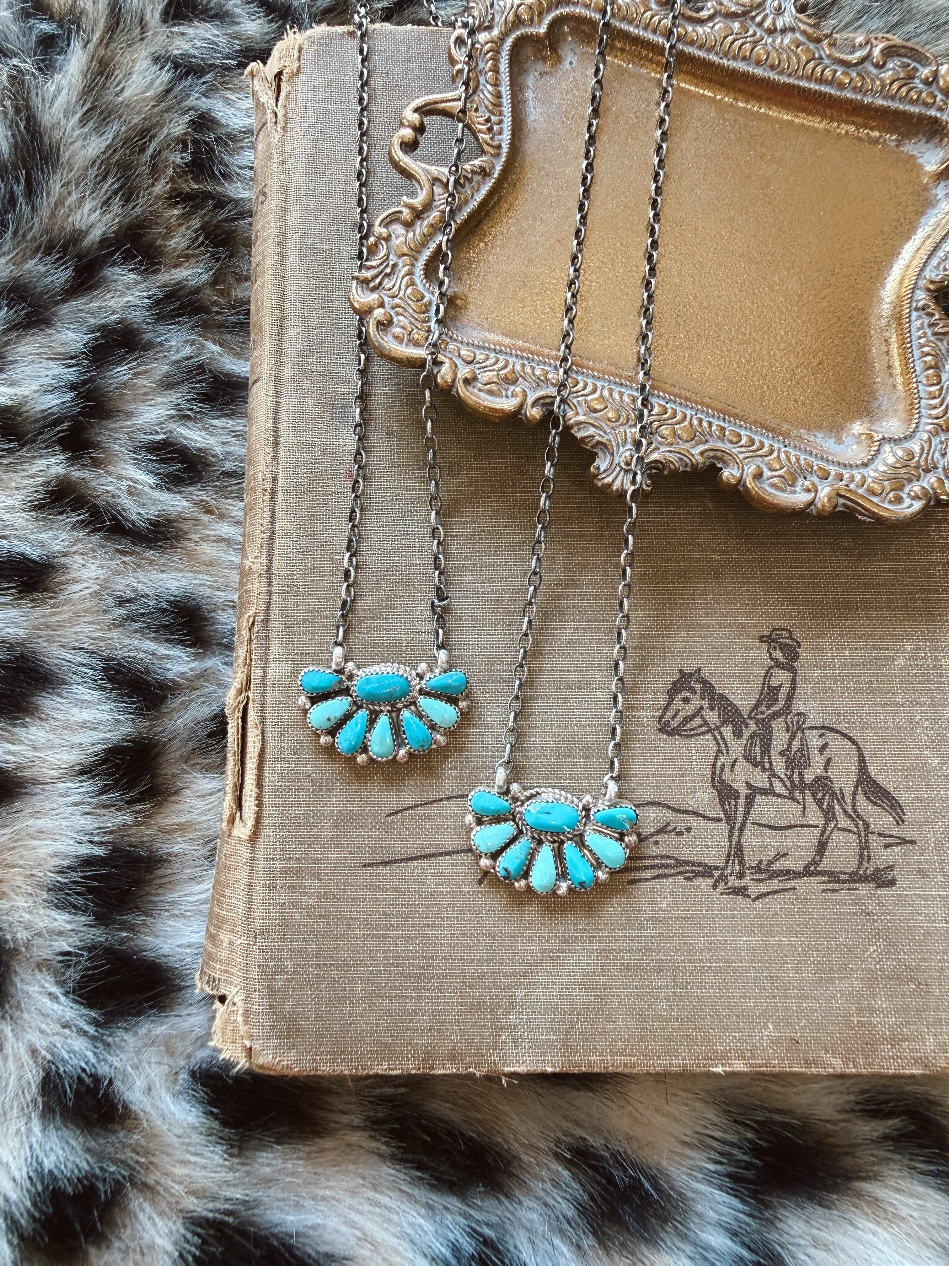 The Annie Necklace