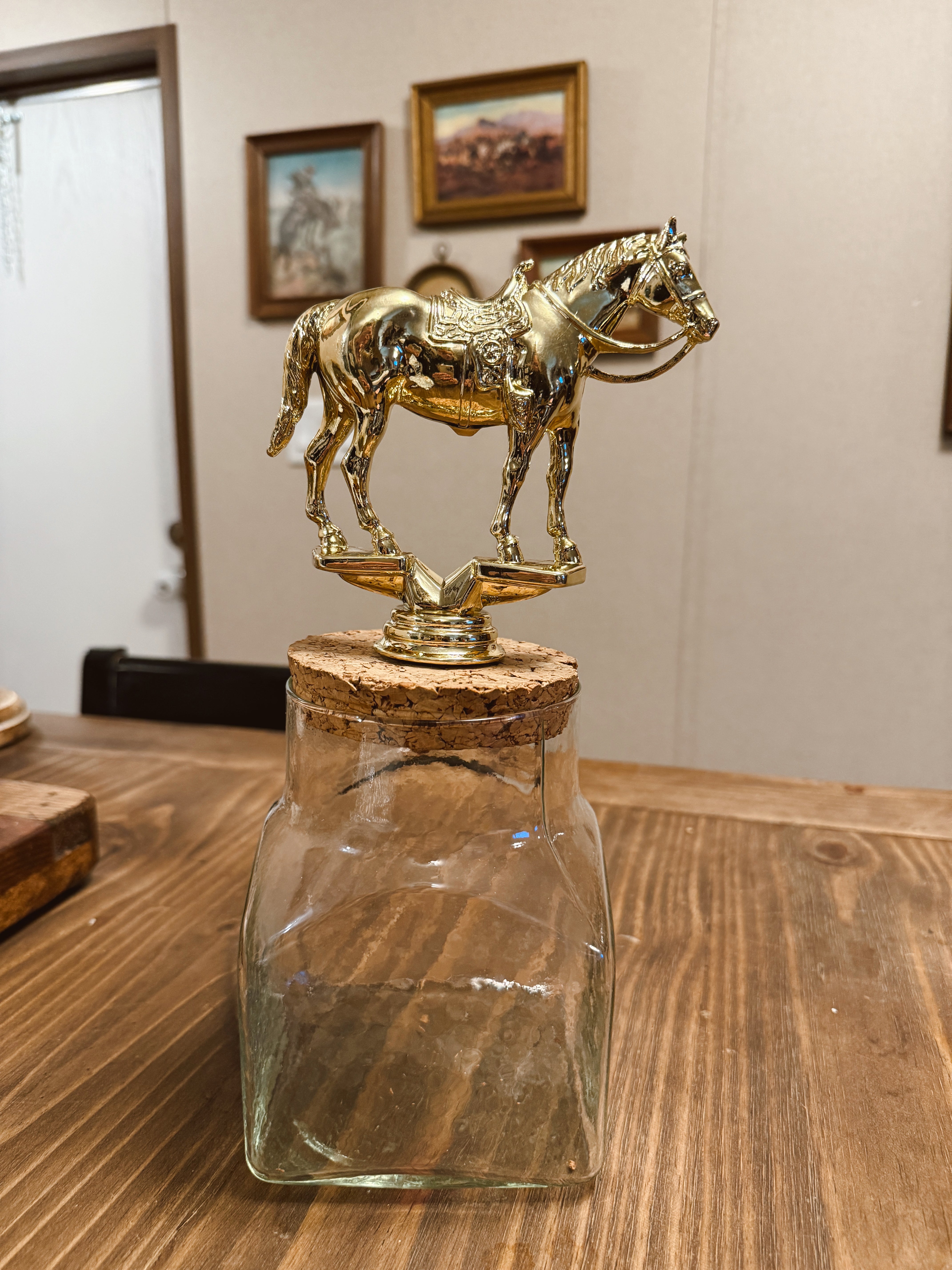 The Large Vintage Saddles Horse - Gold