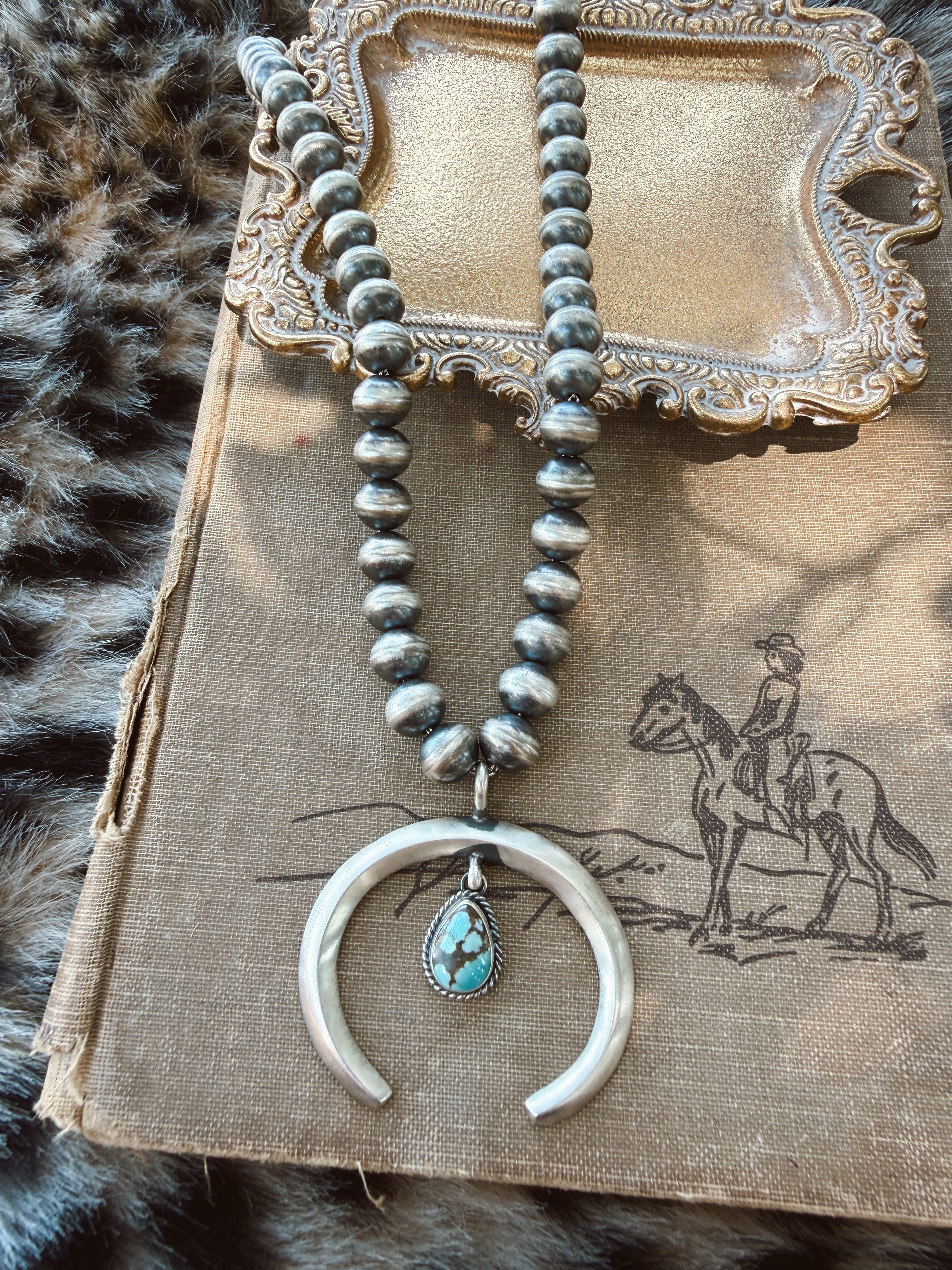 The Janey Naja Necklace