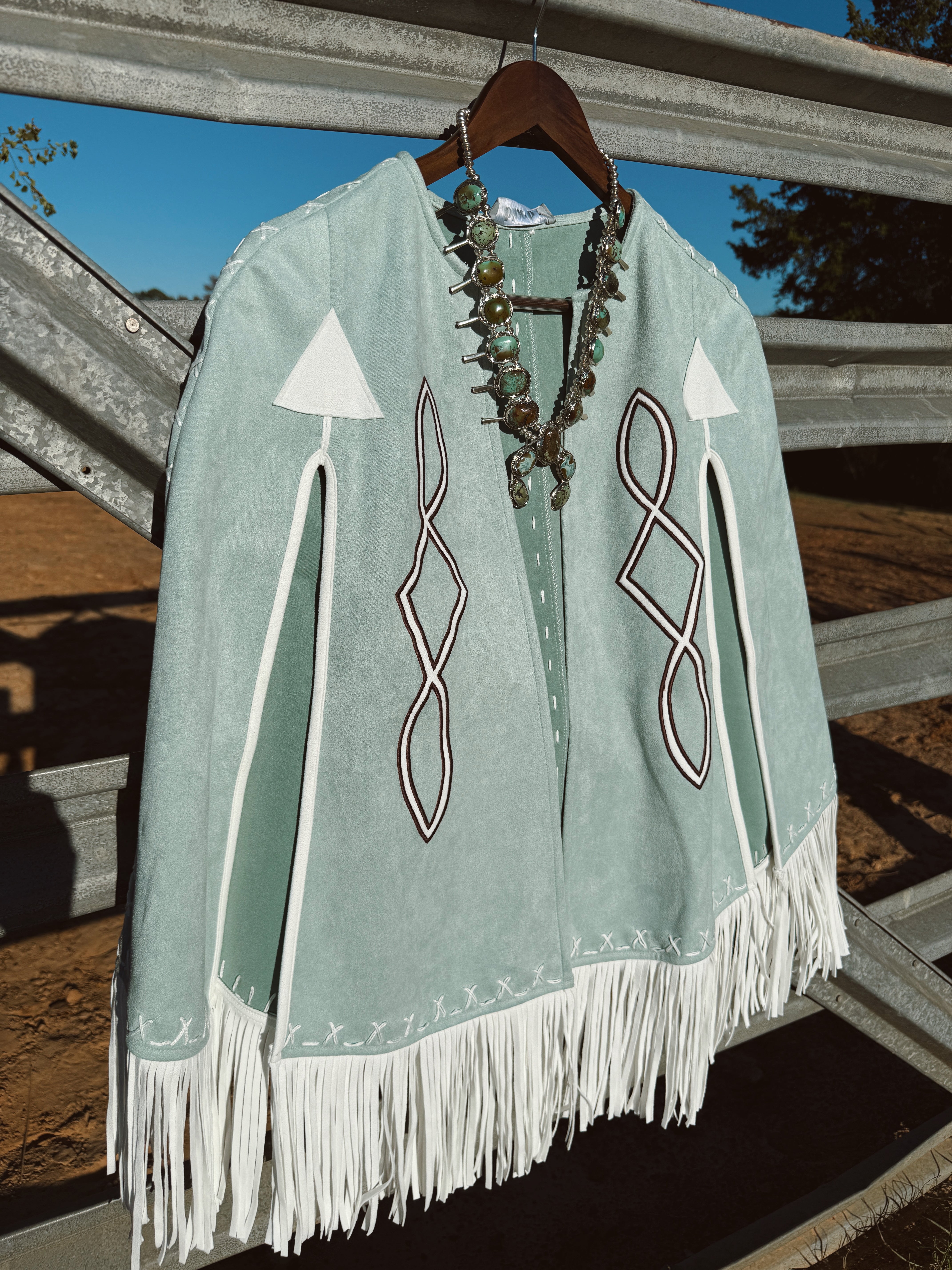 The Clancy Cape - Mint