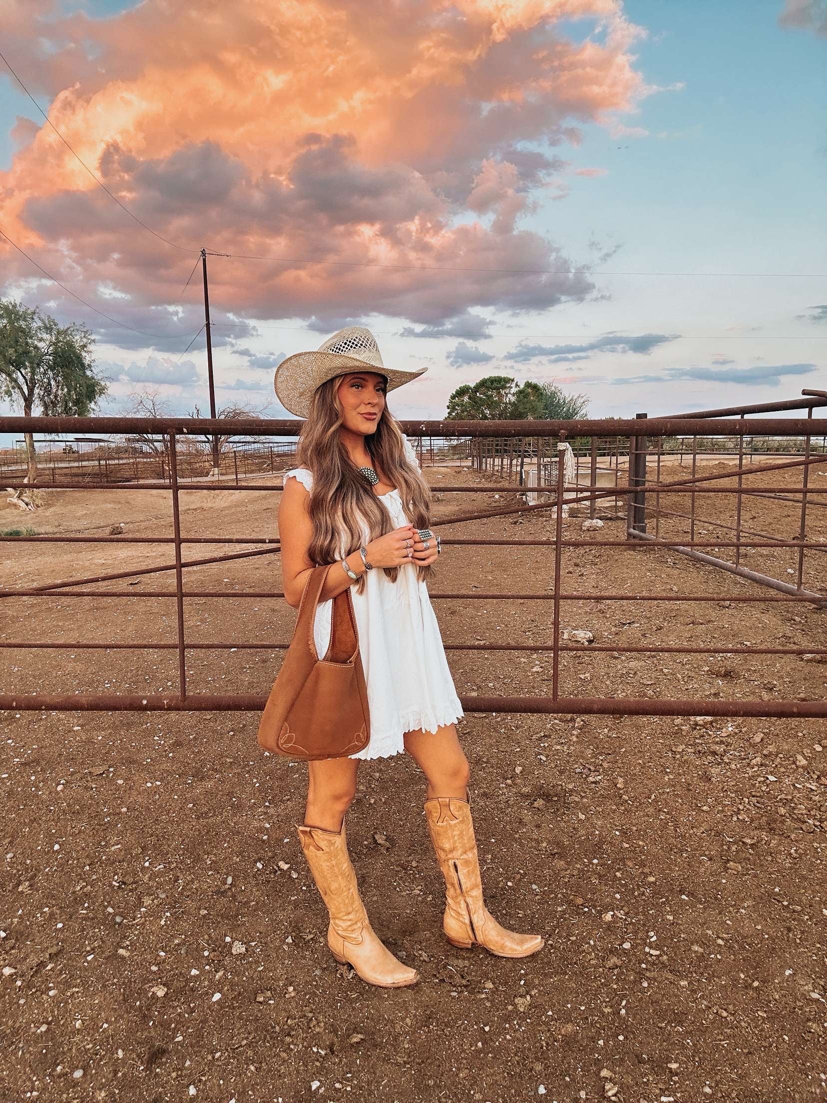 The Maddog Leather Hobo Purse - Camel