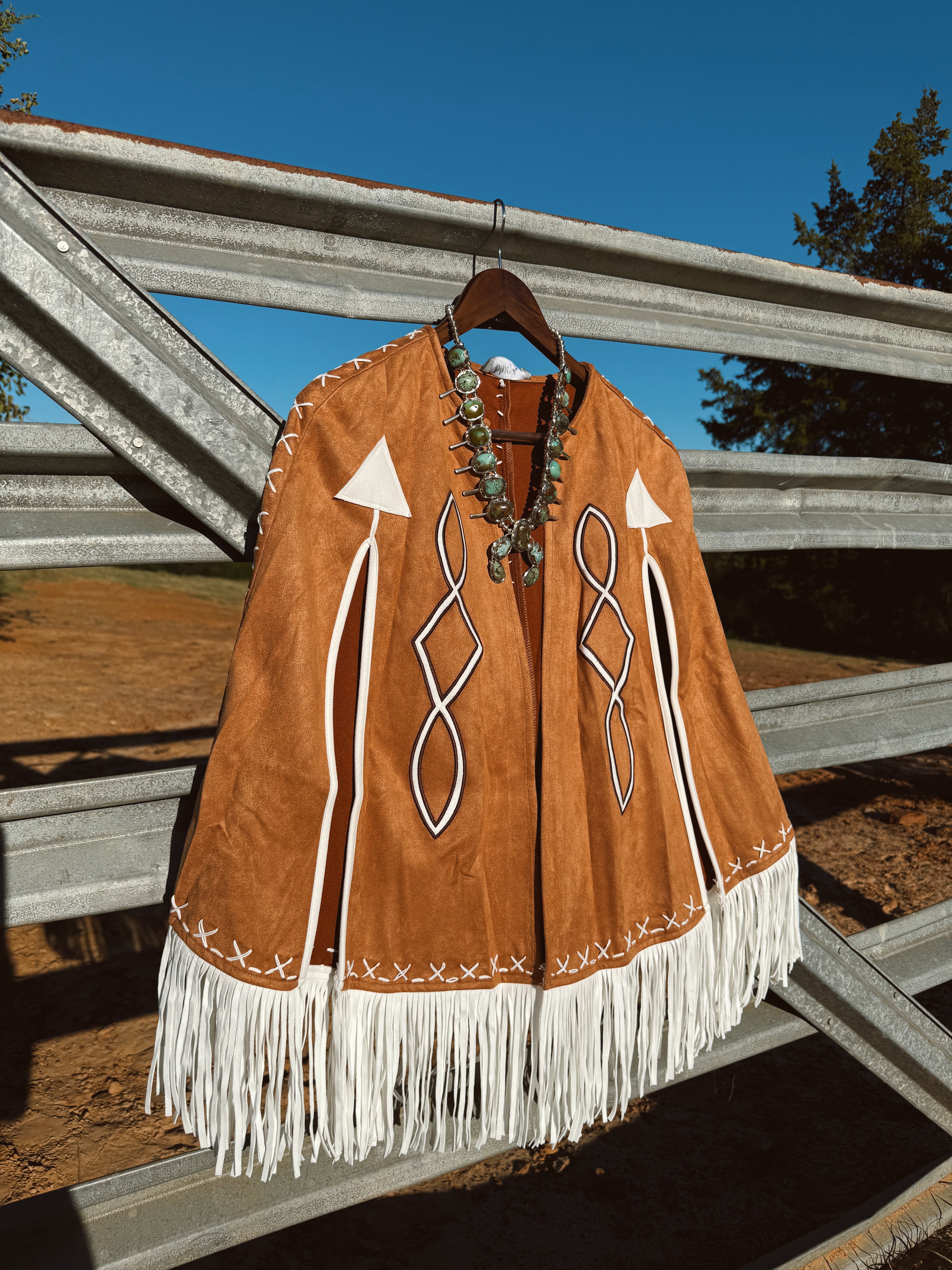 The Clancy Cape - Camel