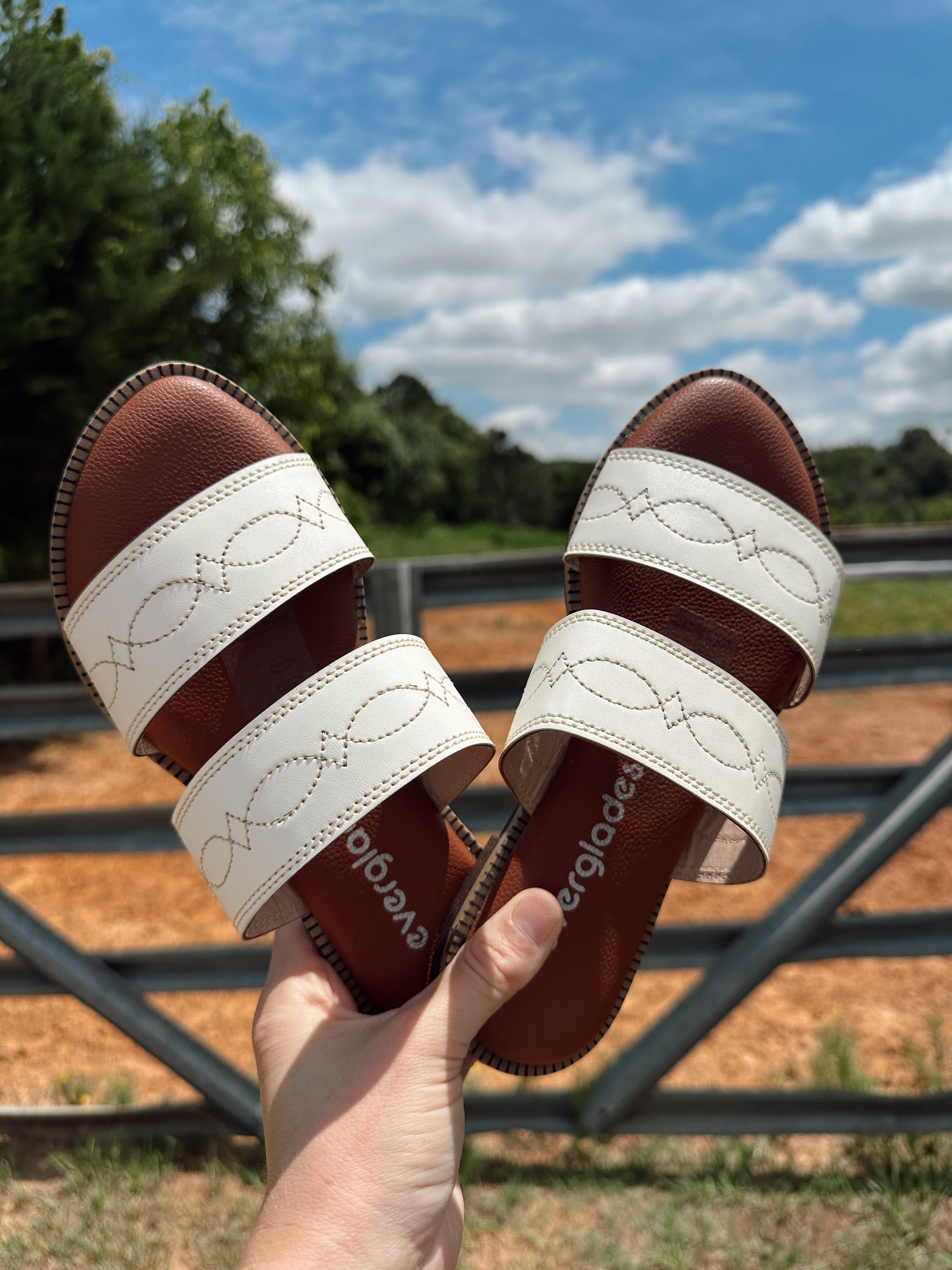 The Boot Stitch Sandals - Cream