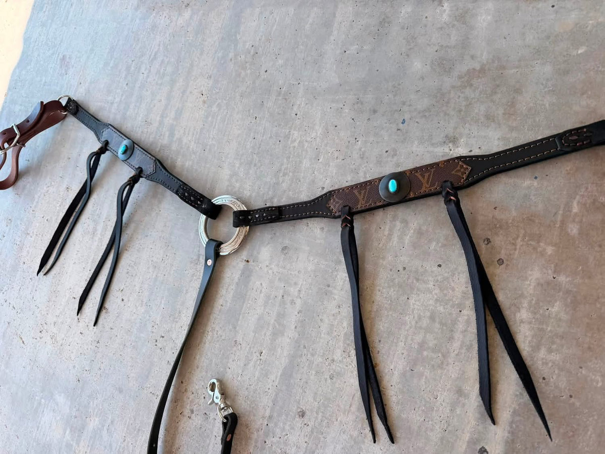 The Luis Breast Collar