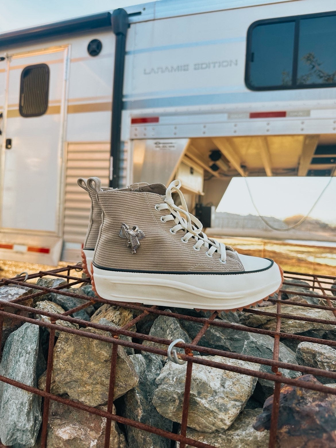 The EXCLUSIVE Saddle Sneaker