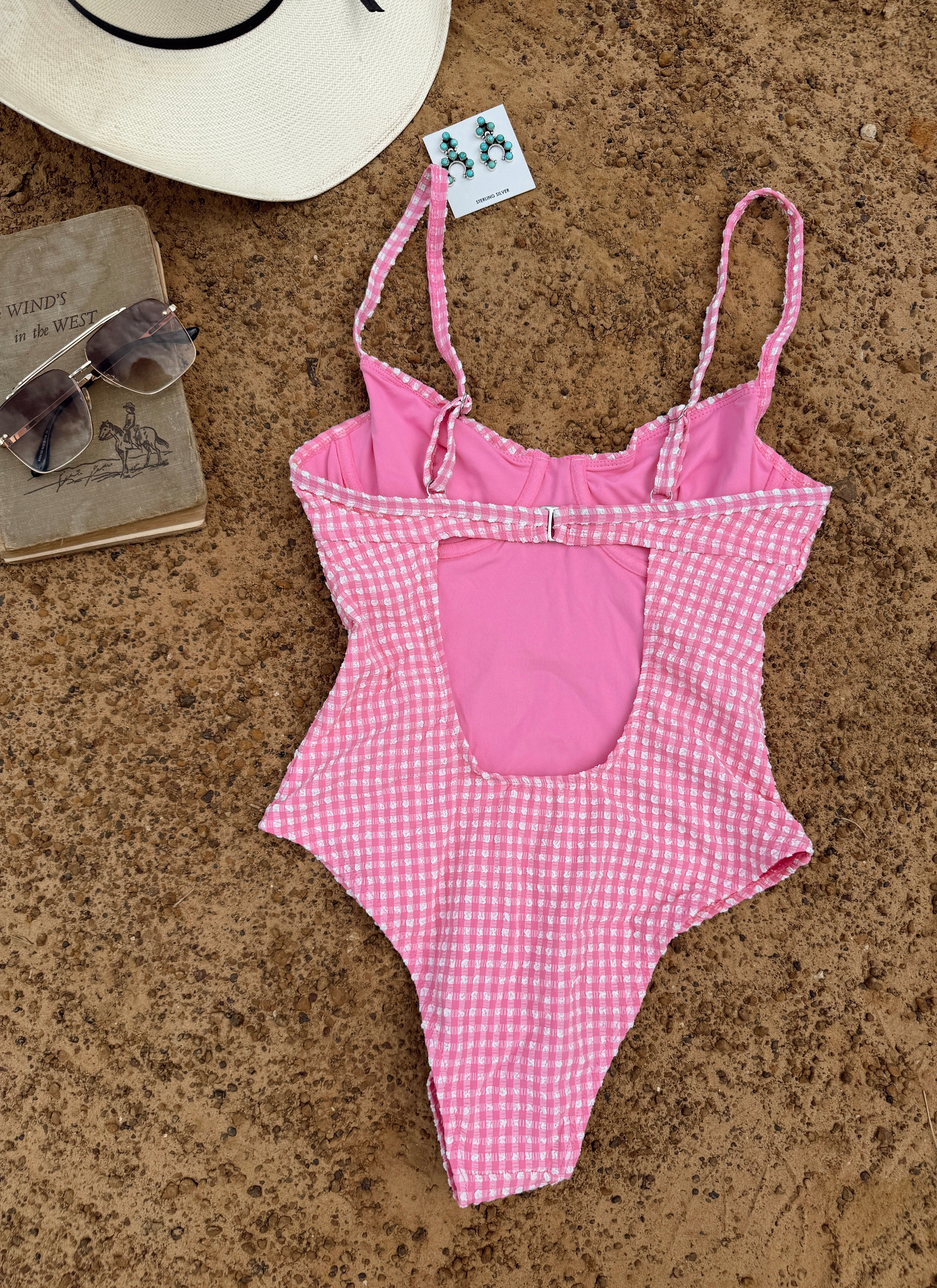 The Regina One Piece