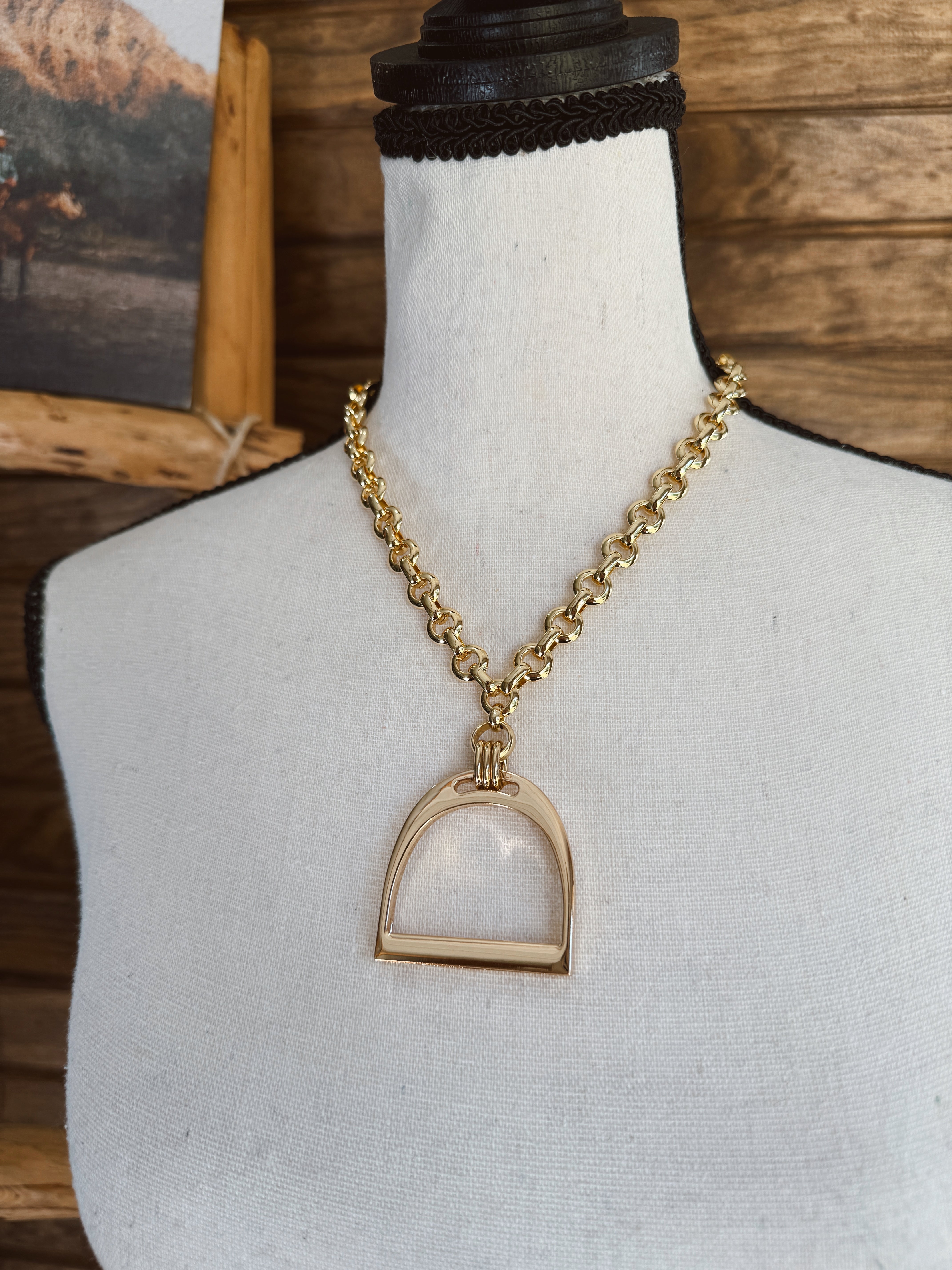 The Stirrup Necklace - Gold