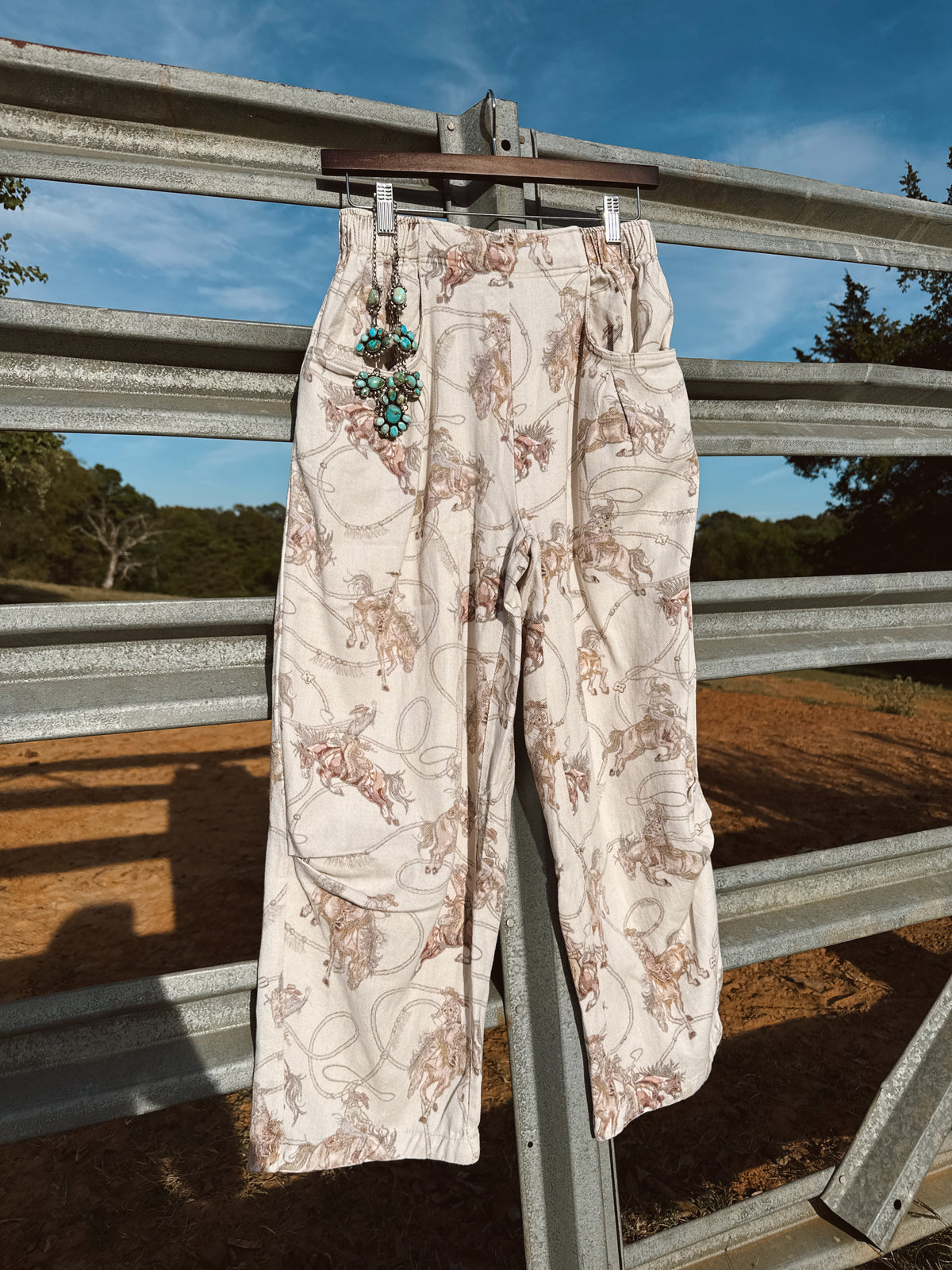 The Vintage Cowboy Pants - Cream