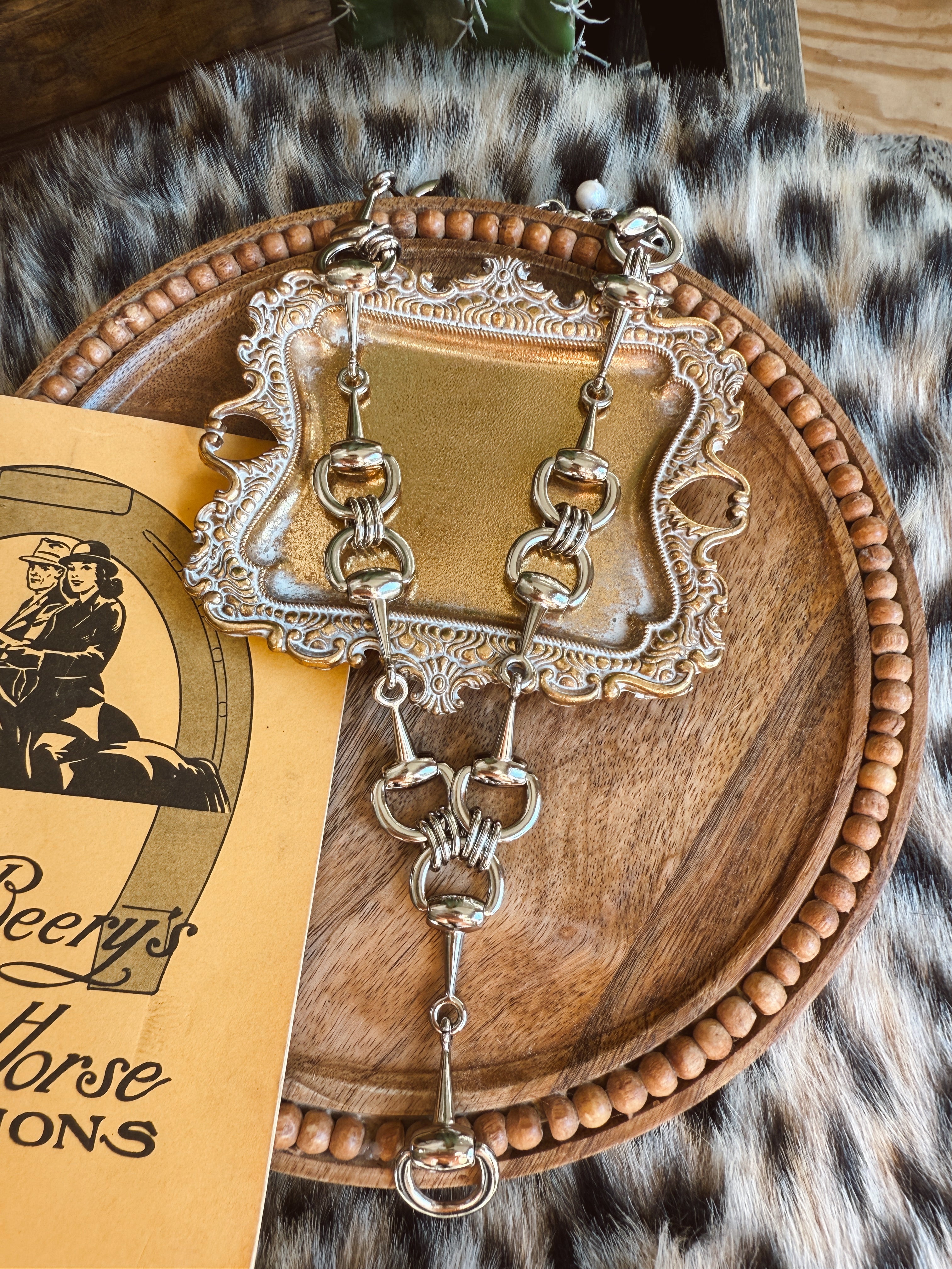 The Snaffle Bit Lariat Necklace - Silver