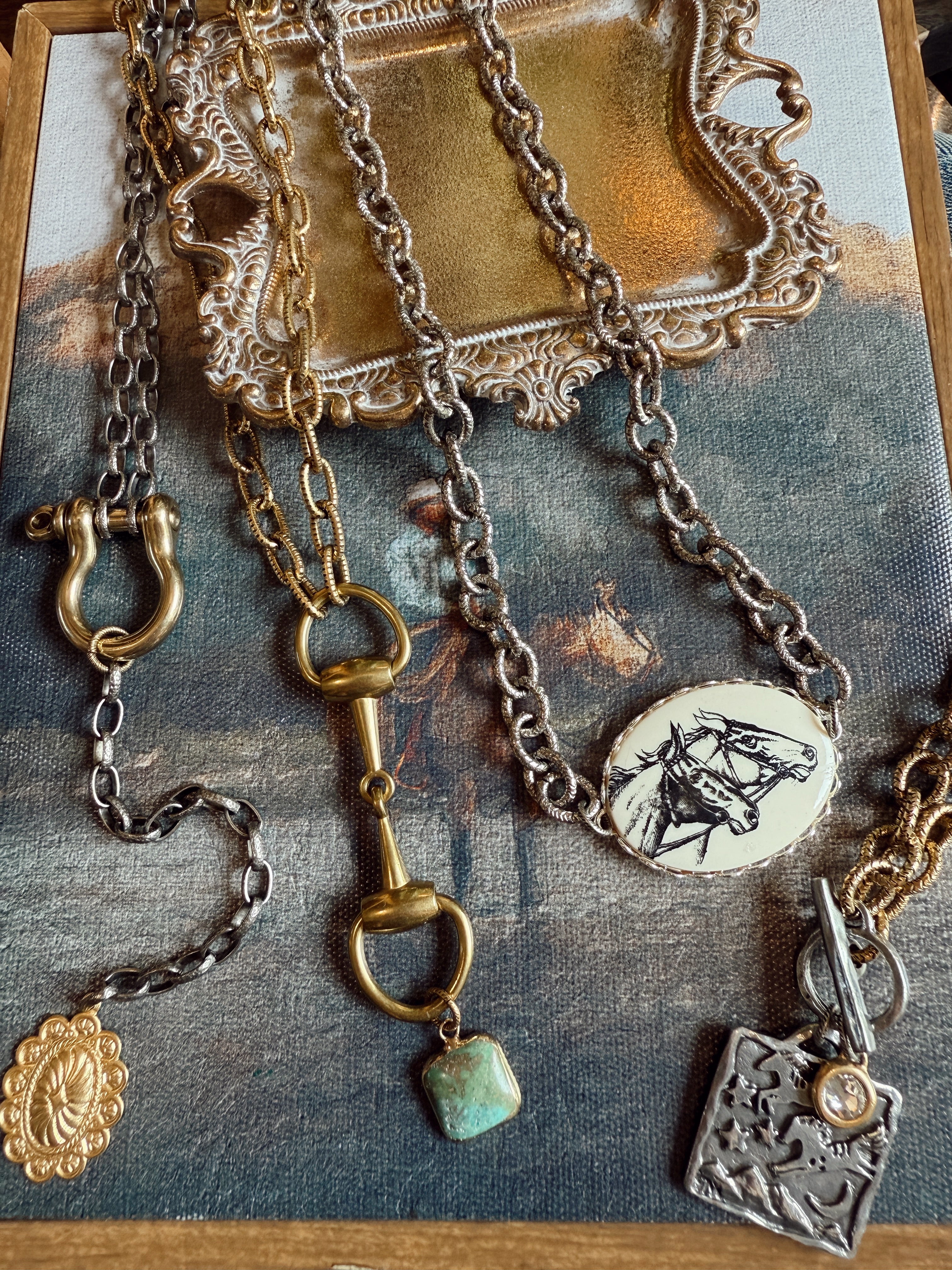 The Vegas Nights Lariat