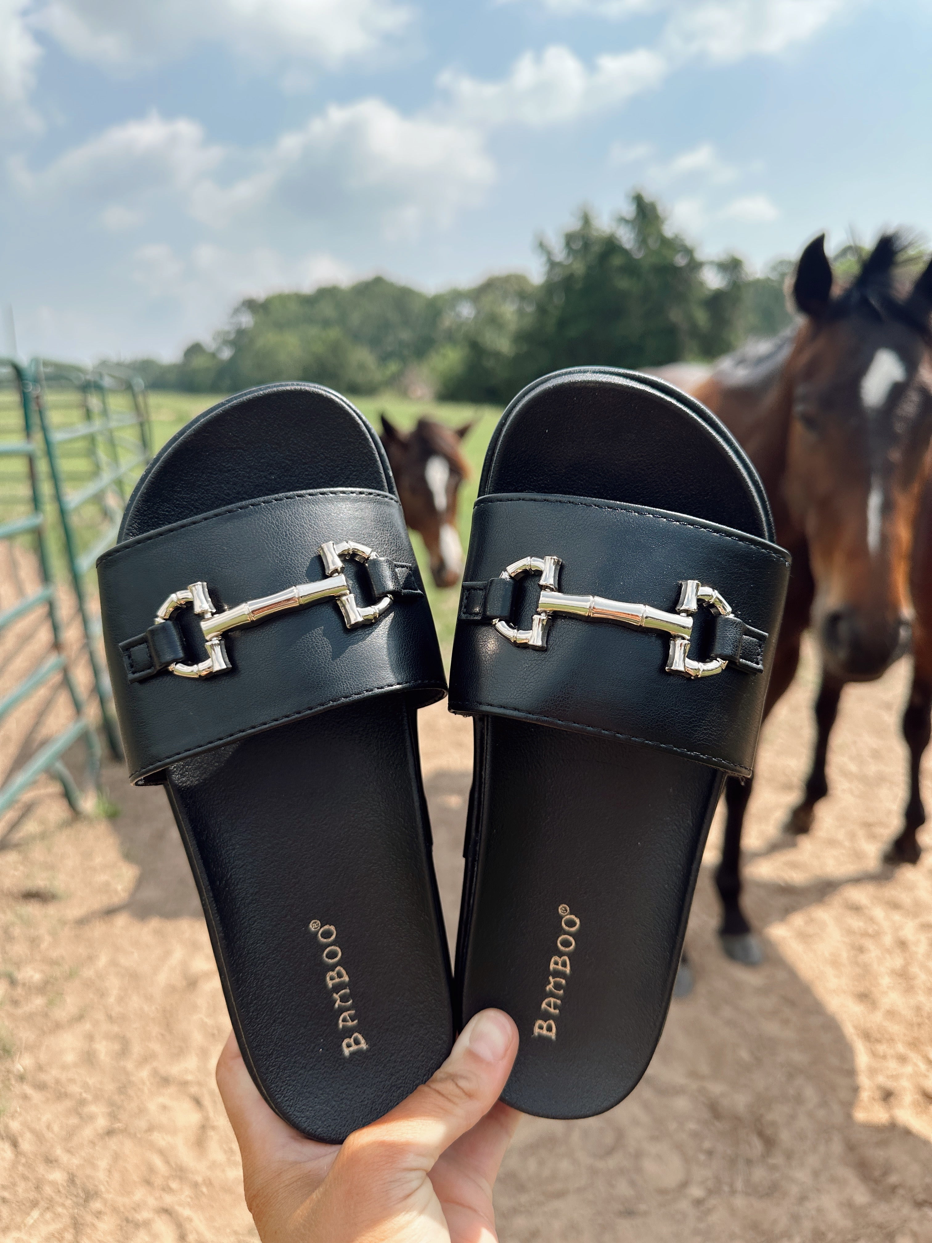 The Bitty Sandal - Black