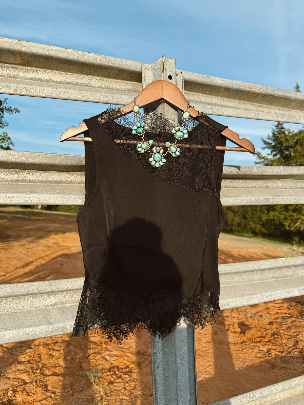 The Loni Top - Black