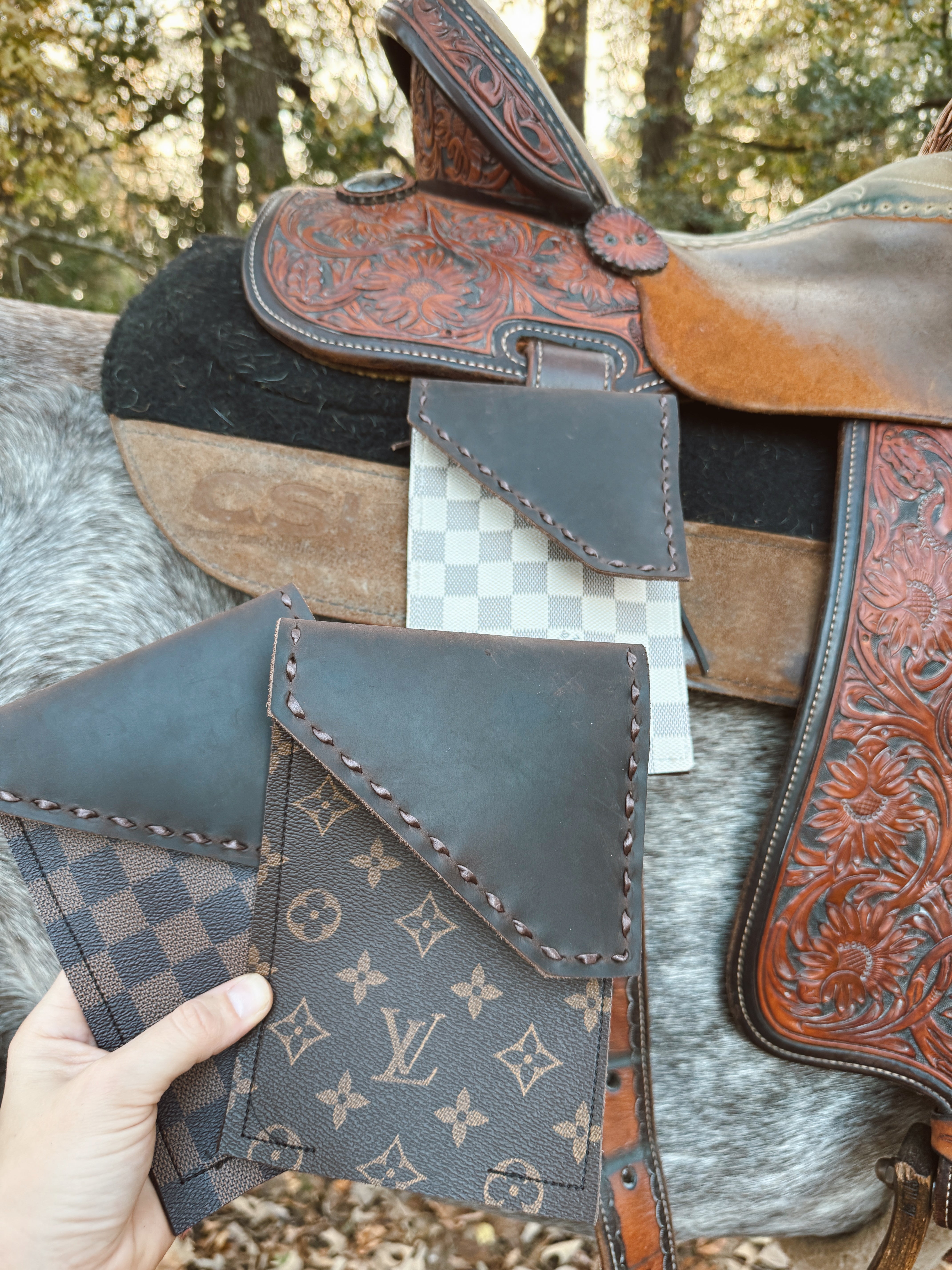 The Luxe Saddle Phone Holder