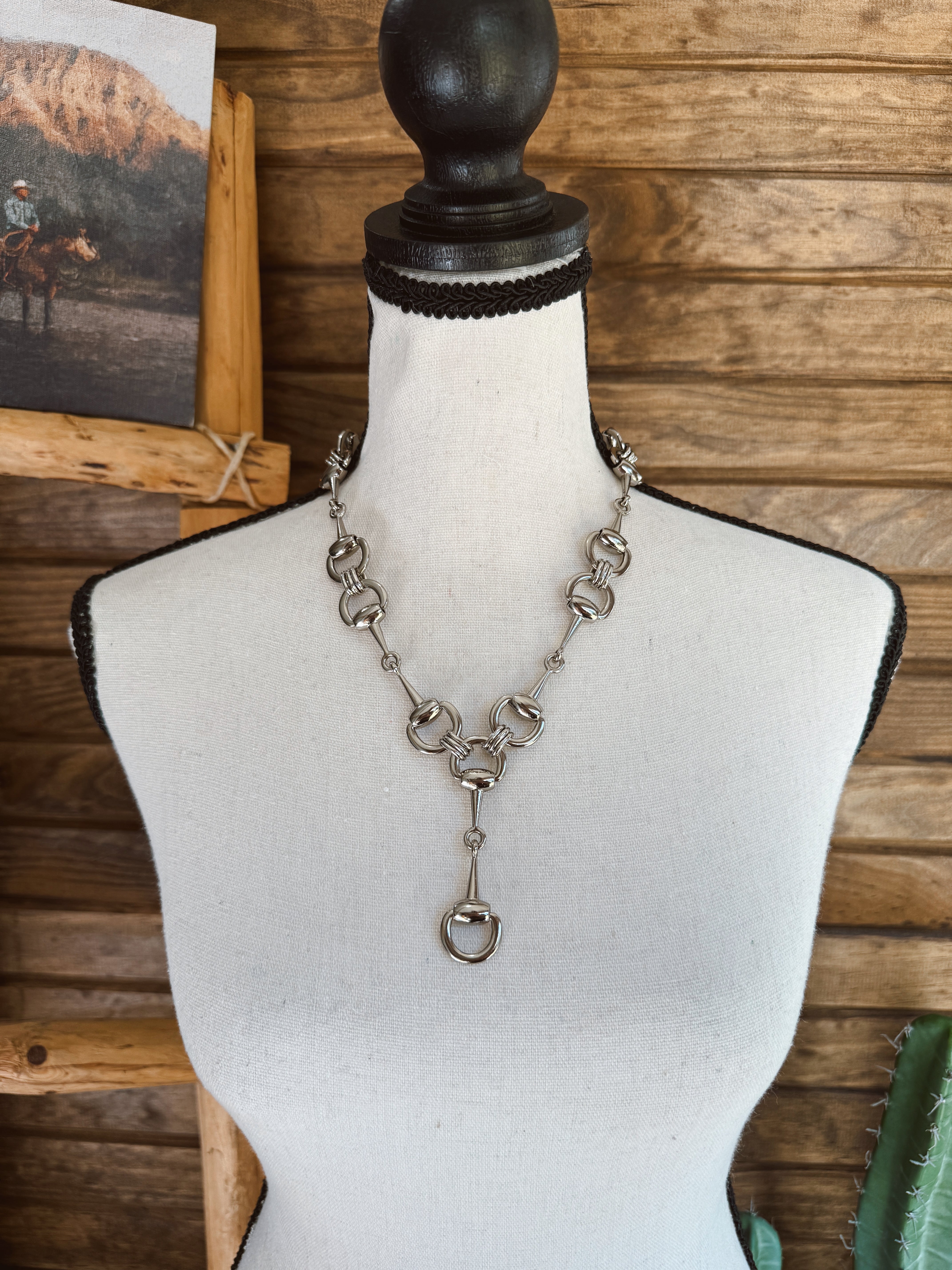 The Snaffle Bit Lariat Necklace - Silver