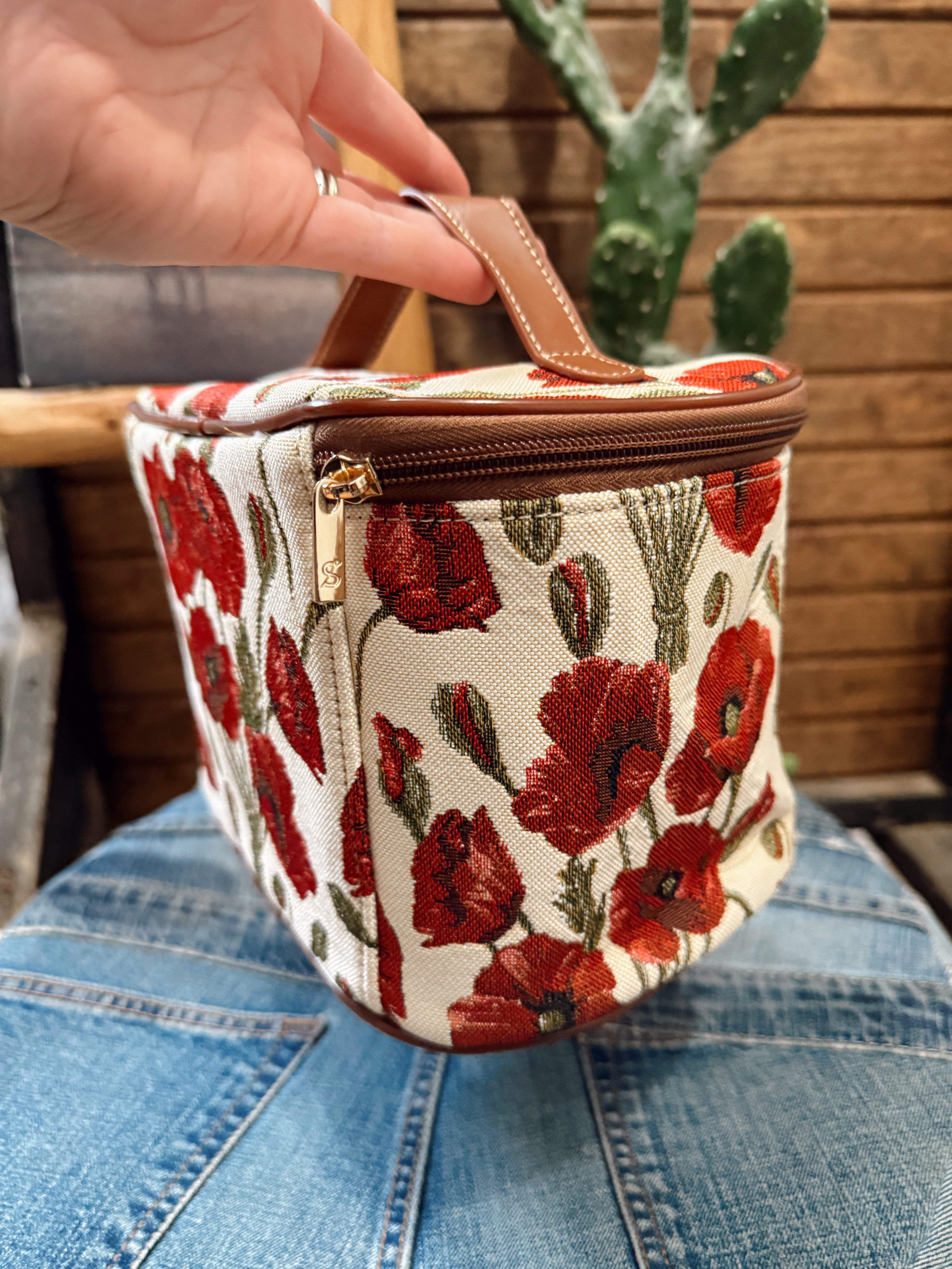 The Toiletry Bag - Poppy