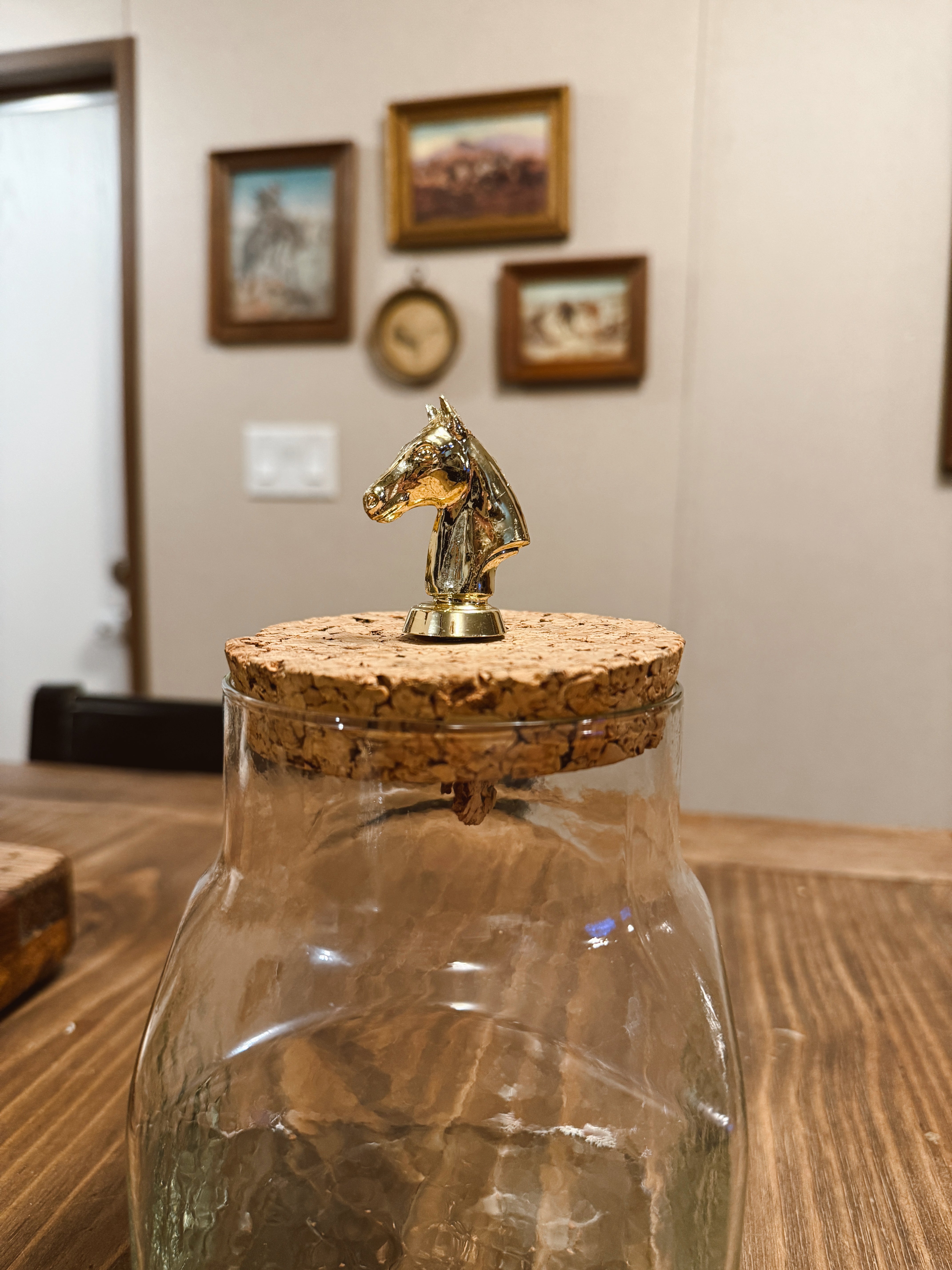 The Vintage Horse Head Topper - Gold