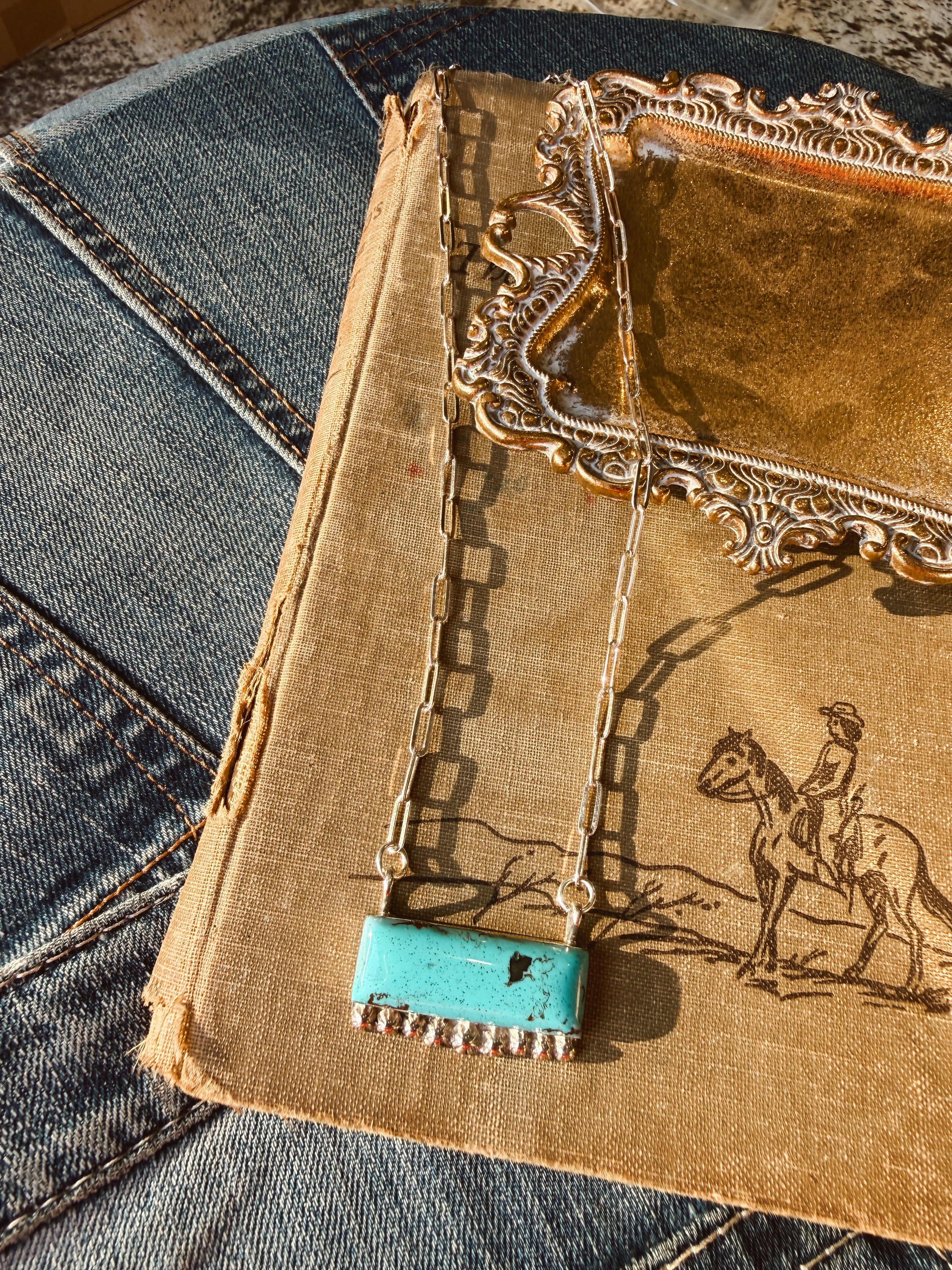 The Lane Bar Necklace