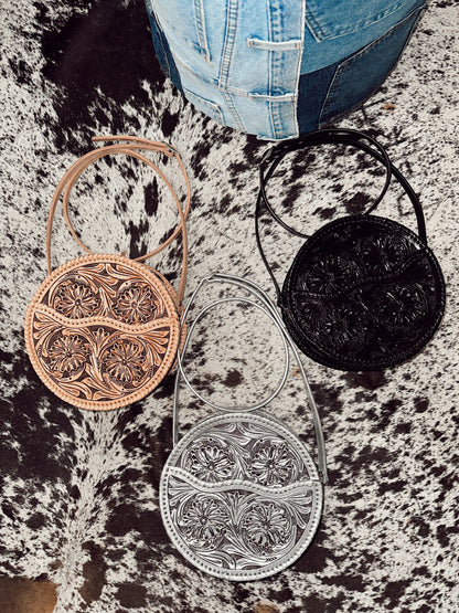 The Que Chula Redondo Leather Tooled Purse {6 Colors}