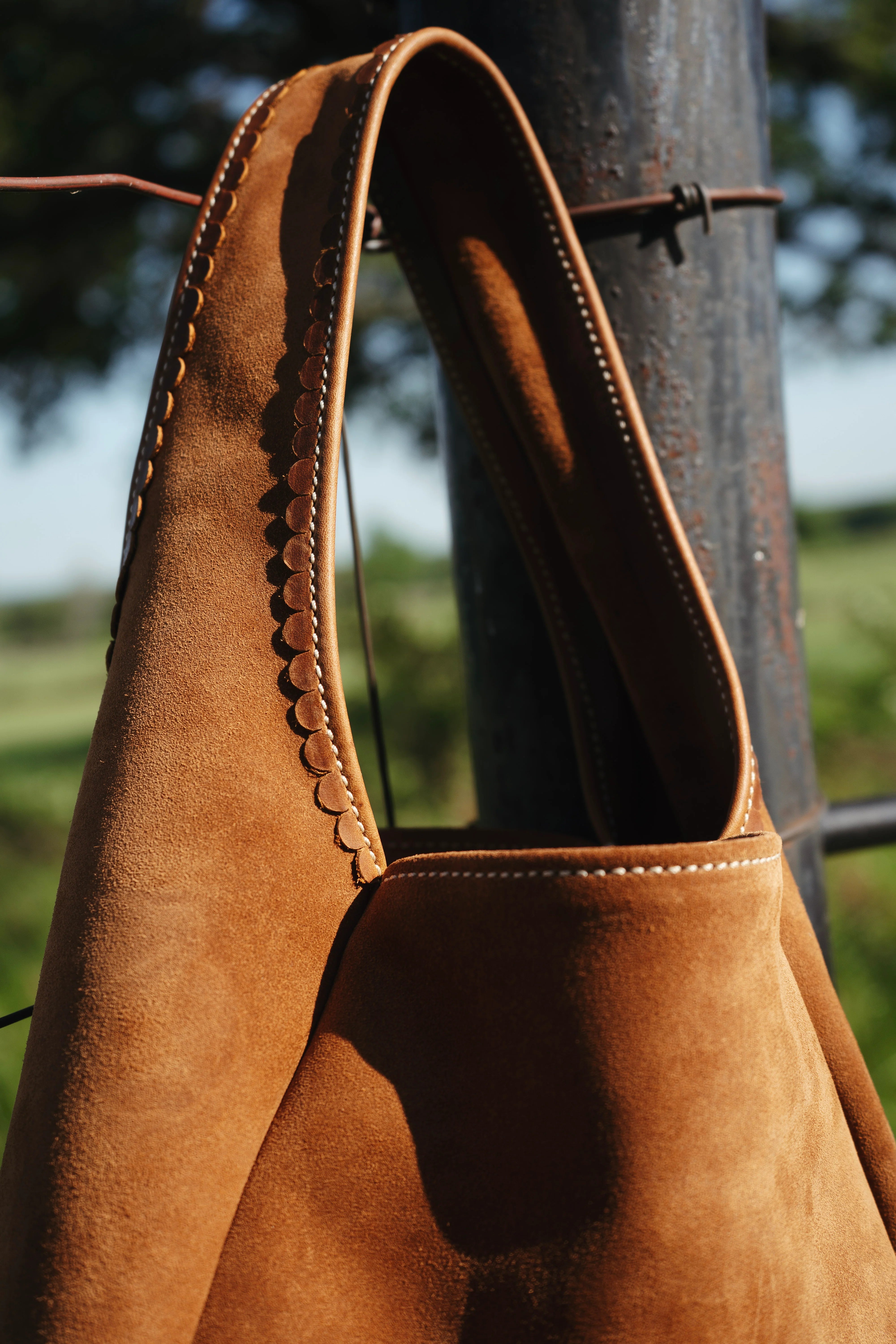 The Maddog Leather Hobo Purse - Camel