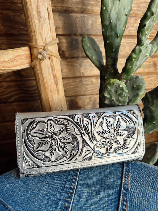 The Que Chula Leather Tooled Wallet