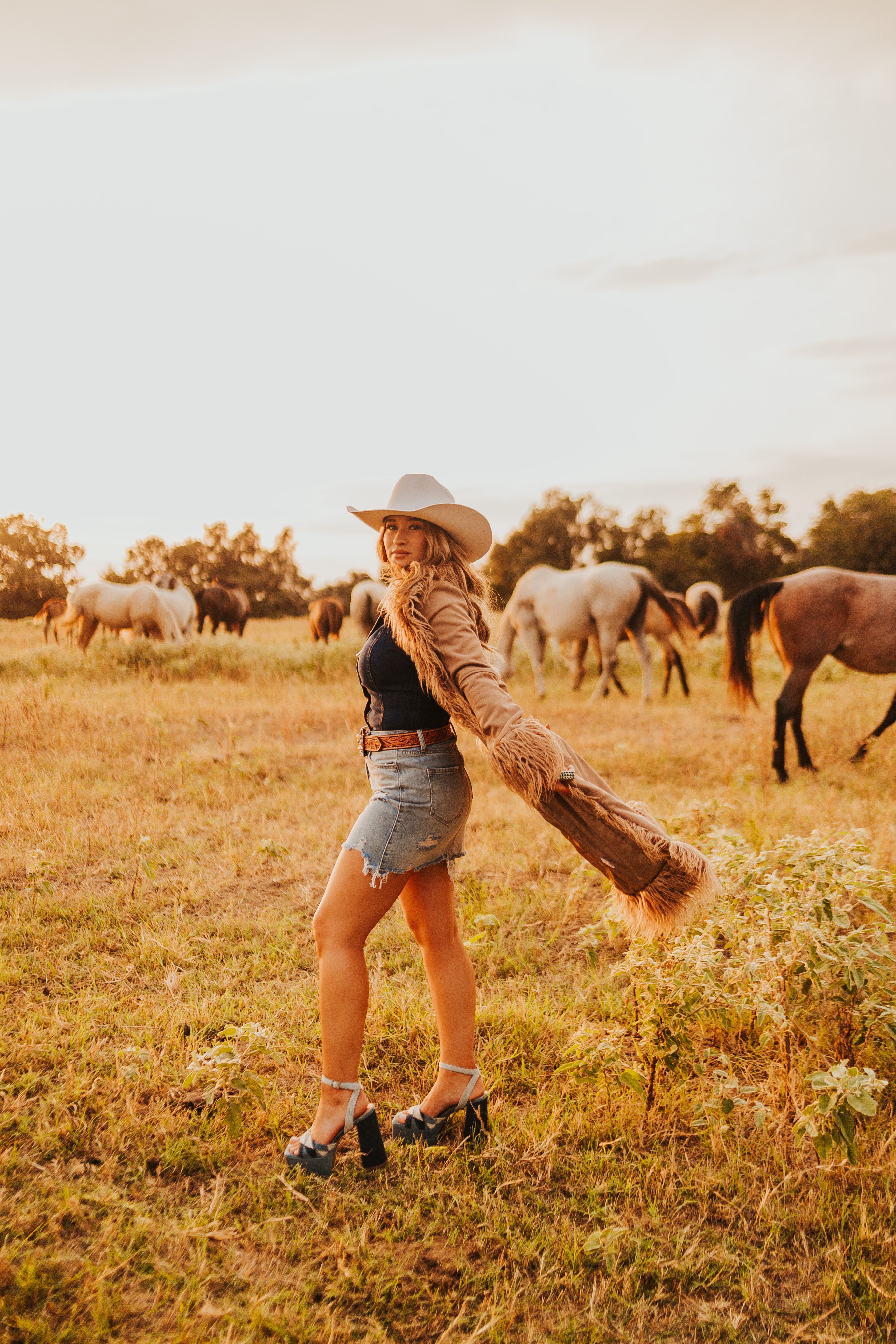 Bohemian Cowgirl Cowboys Make Me Cry - T-Shirt Dress