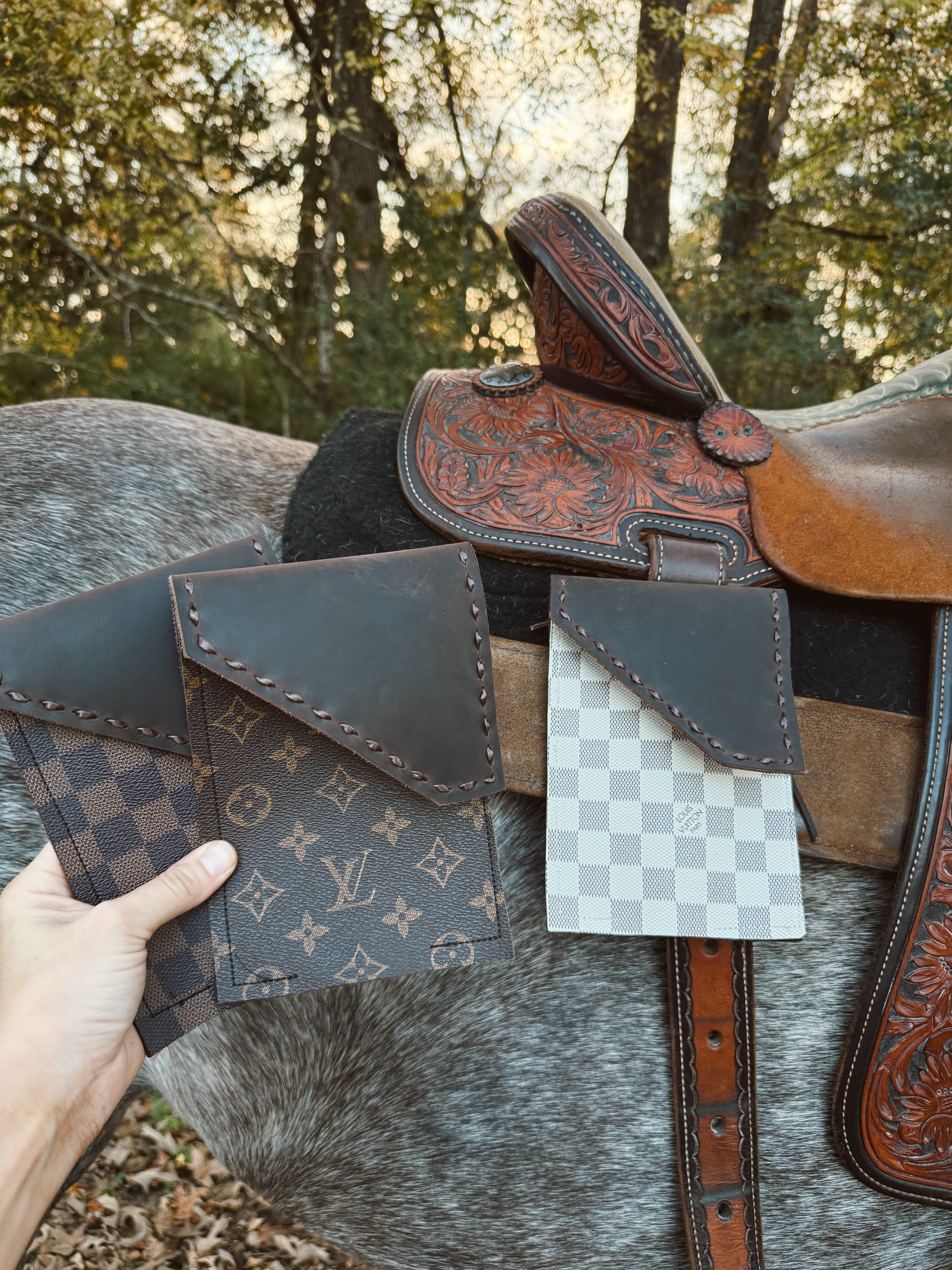 The Luxe Saddle Phone Holder