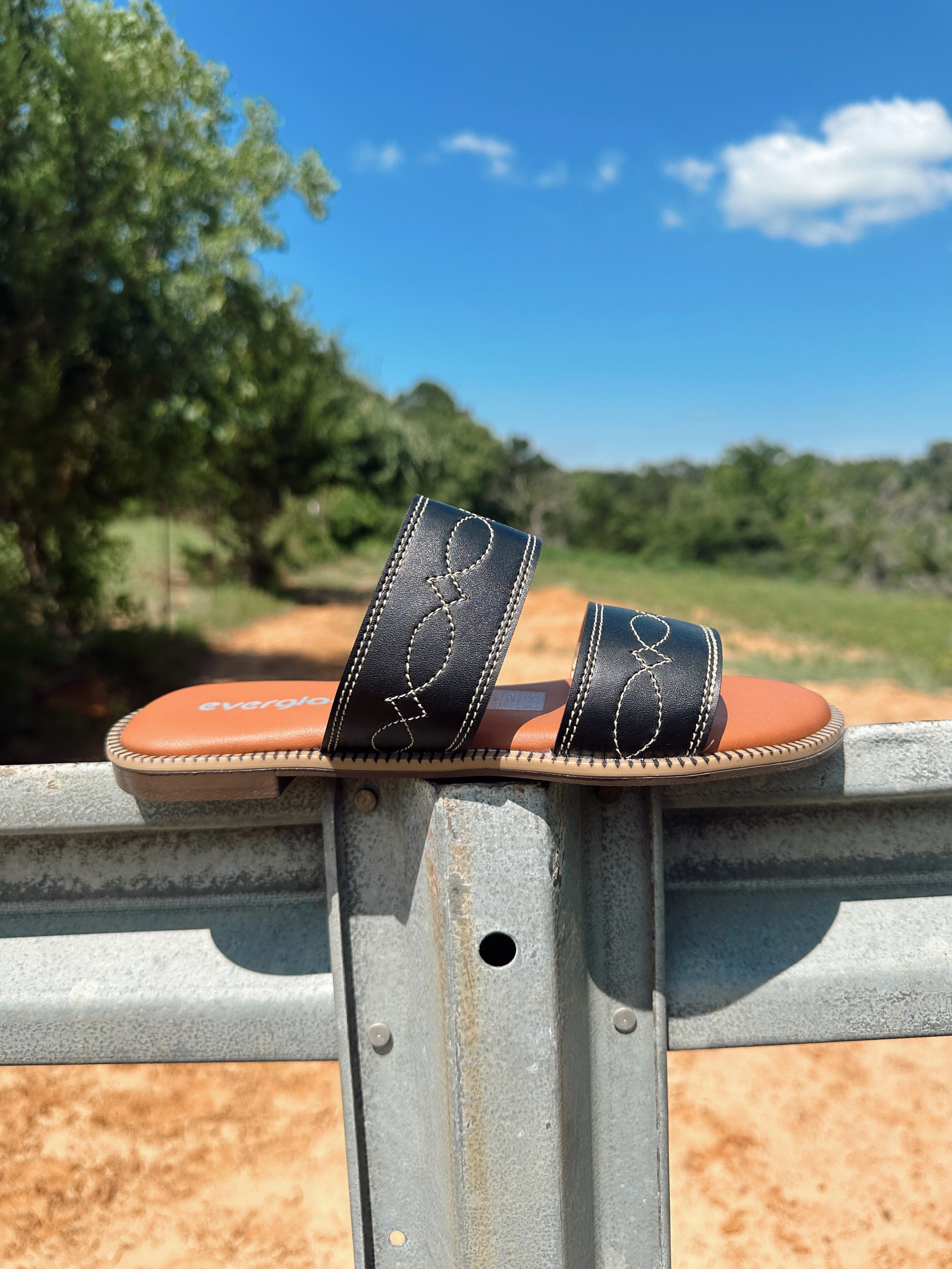 The Boot Stitch Sandal - size 6