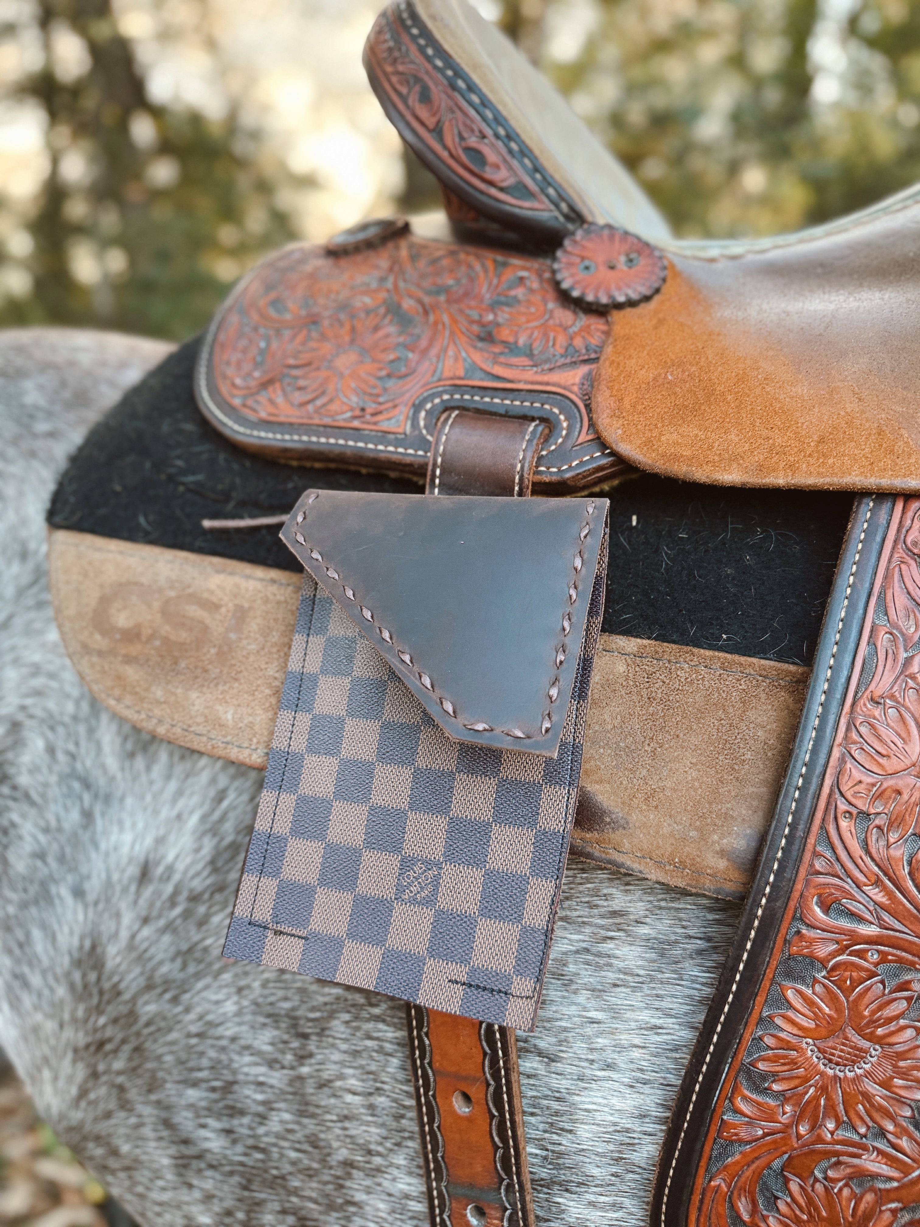 The Luxe Saddle Phone Holder