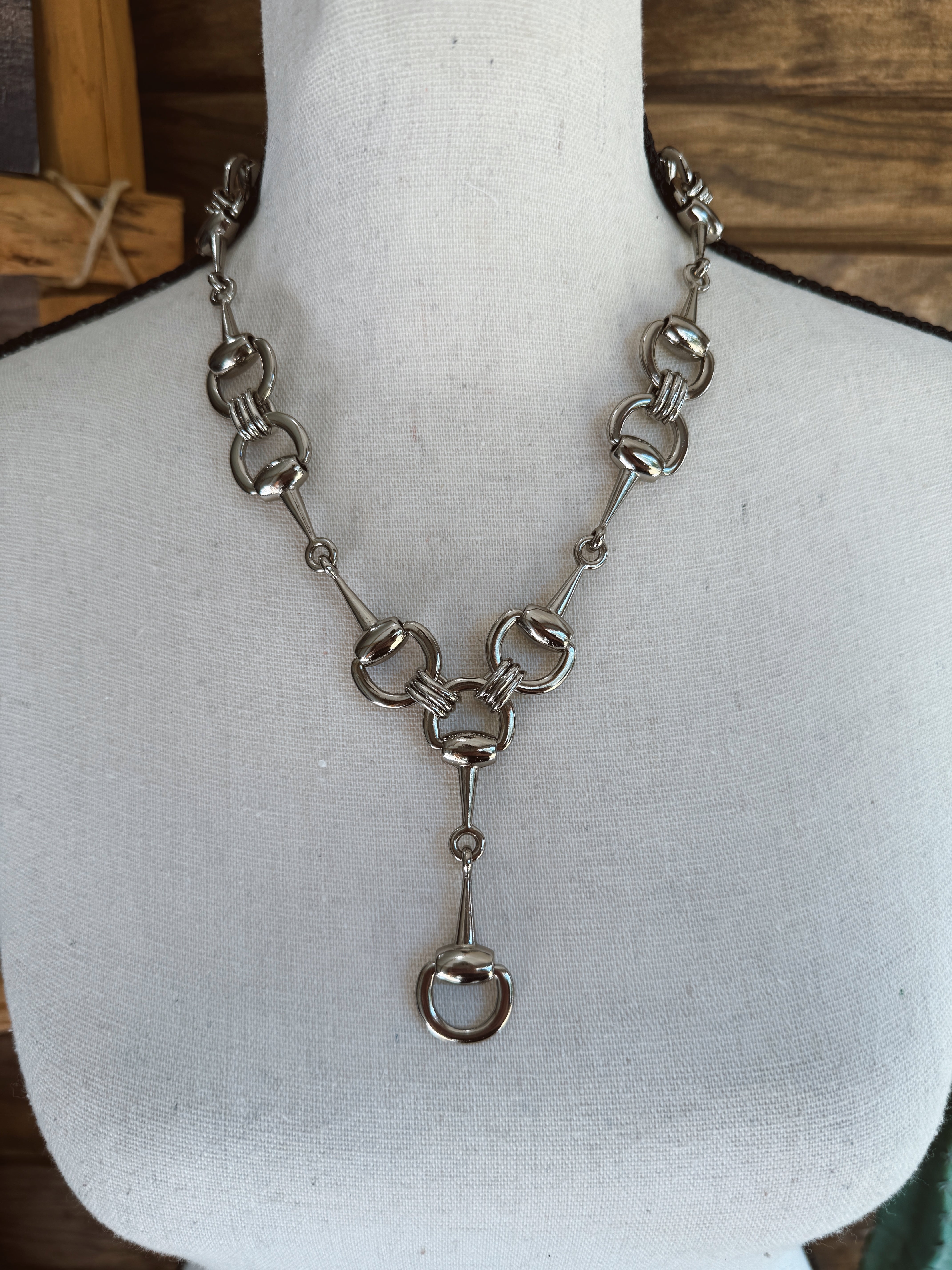 The Snaffle Bit Lariat Necklace - Silver