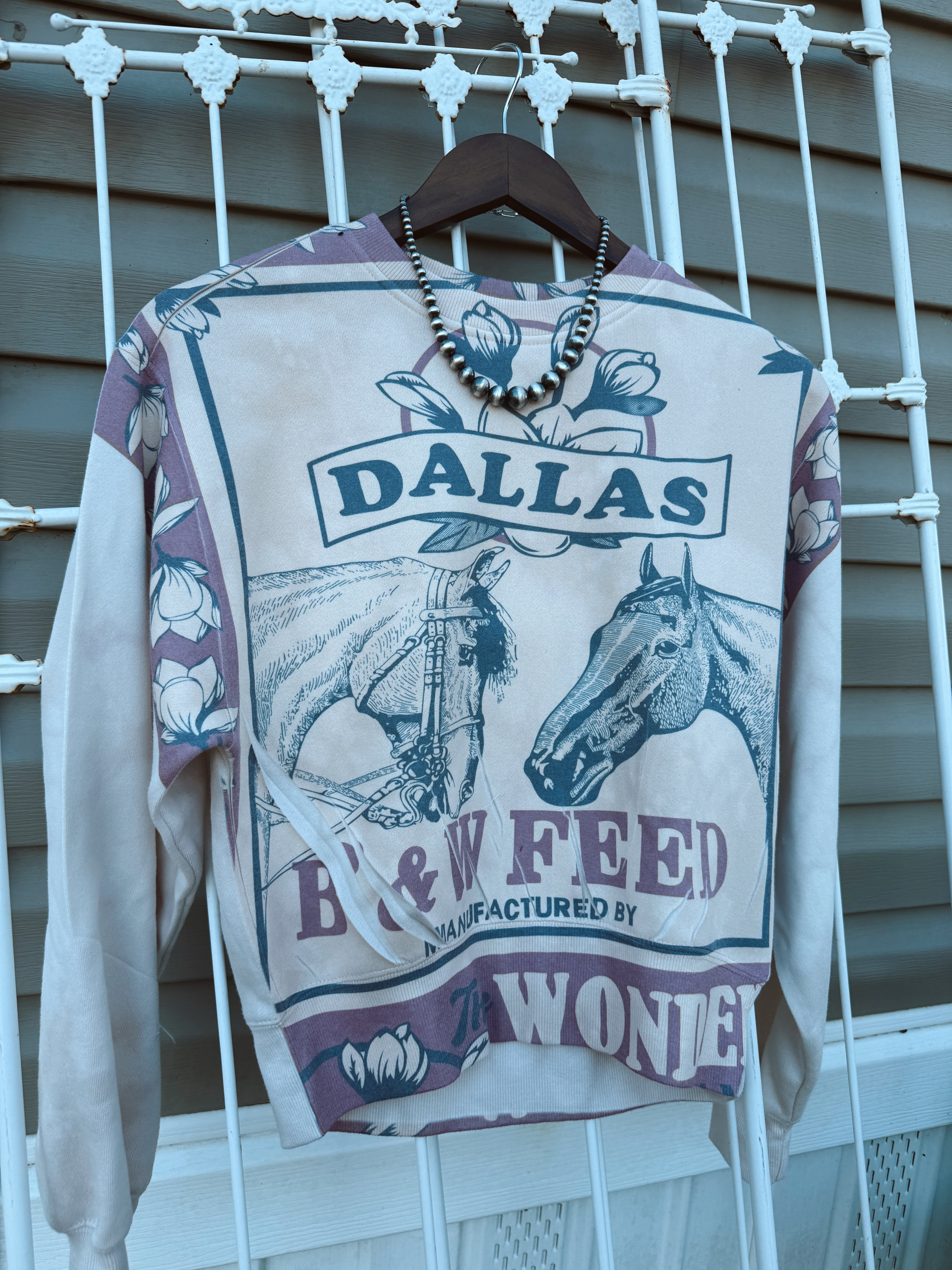 The Dallas Feed Top