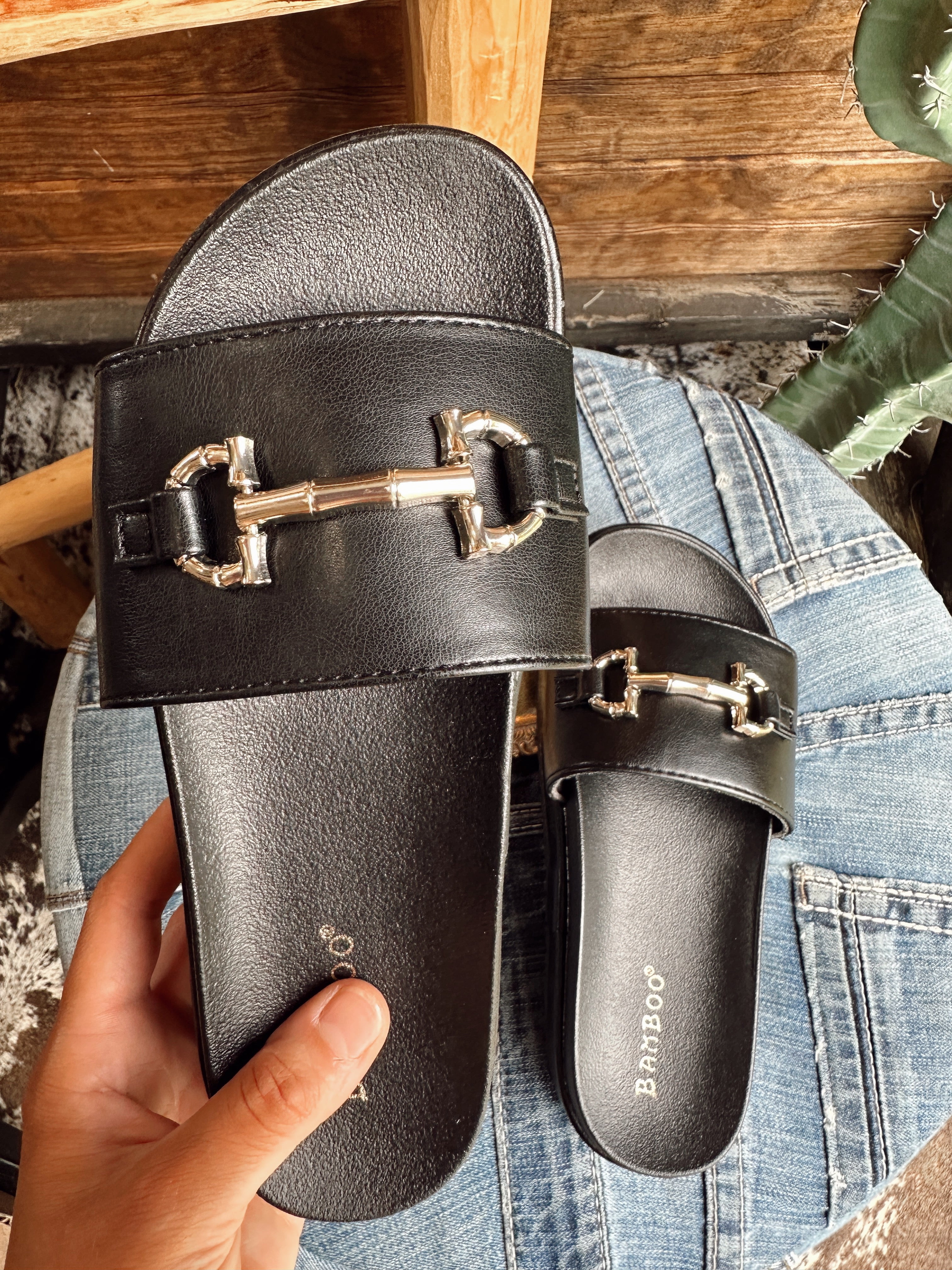 The Bitty Sandal - Black