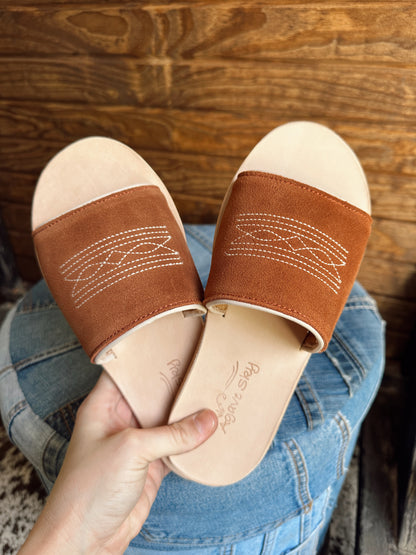 The Boot Stitch Sandal - Rust/Cream