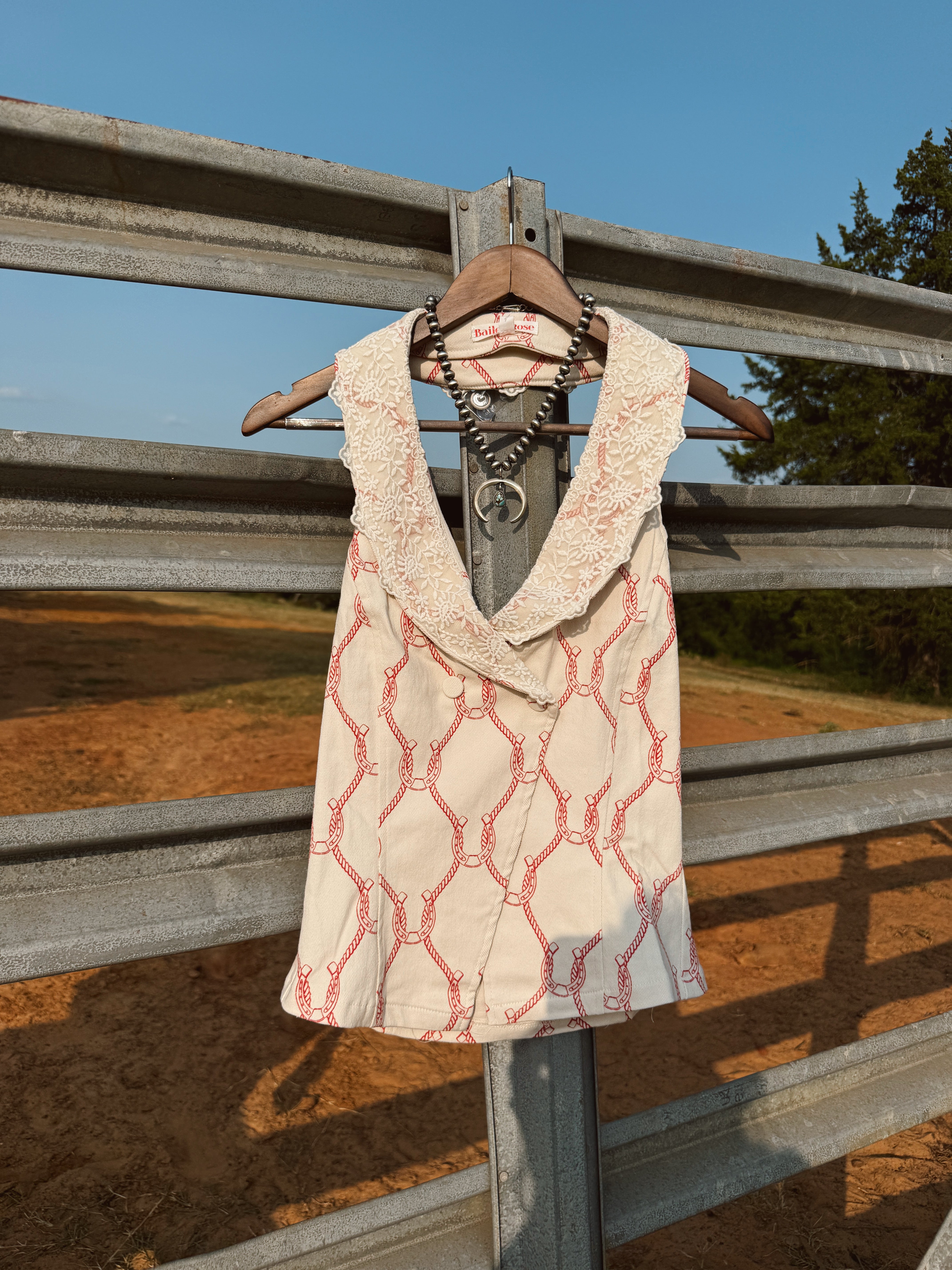 The Horseshoe Vest
