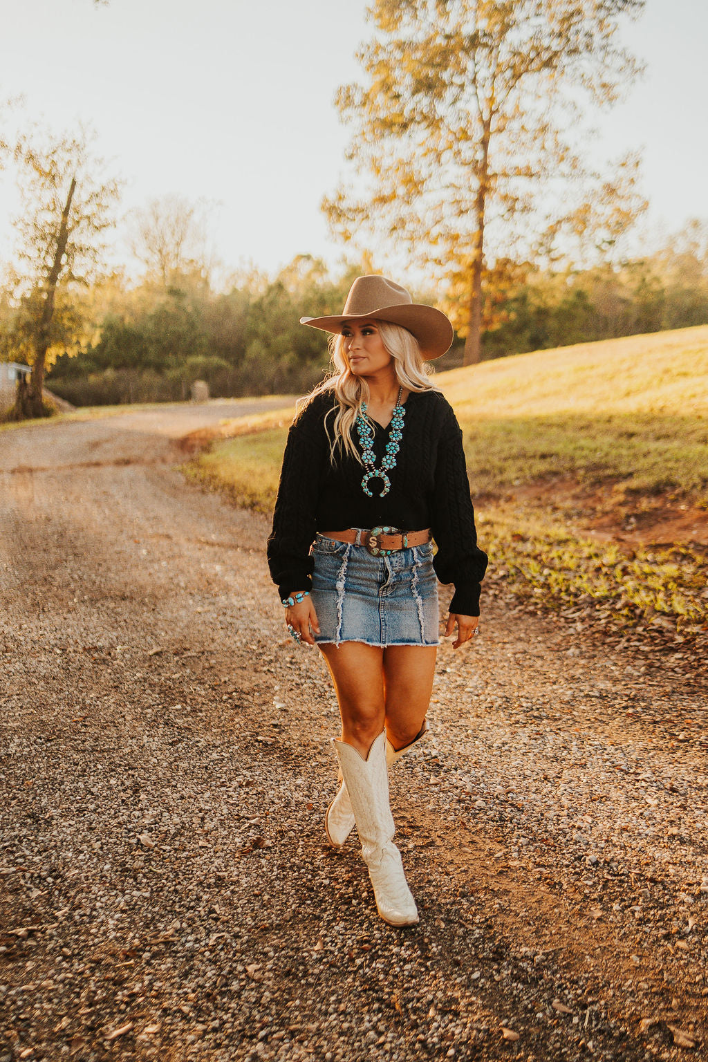 The Cable Knit Sweater - Black