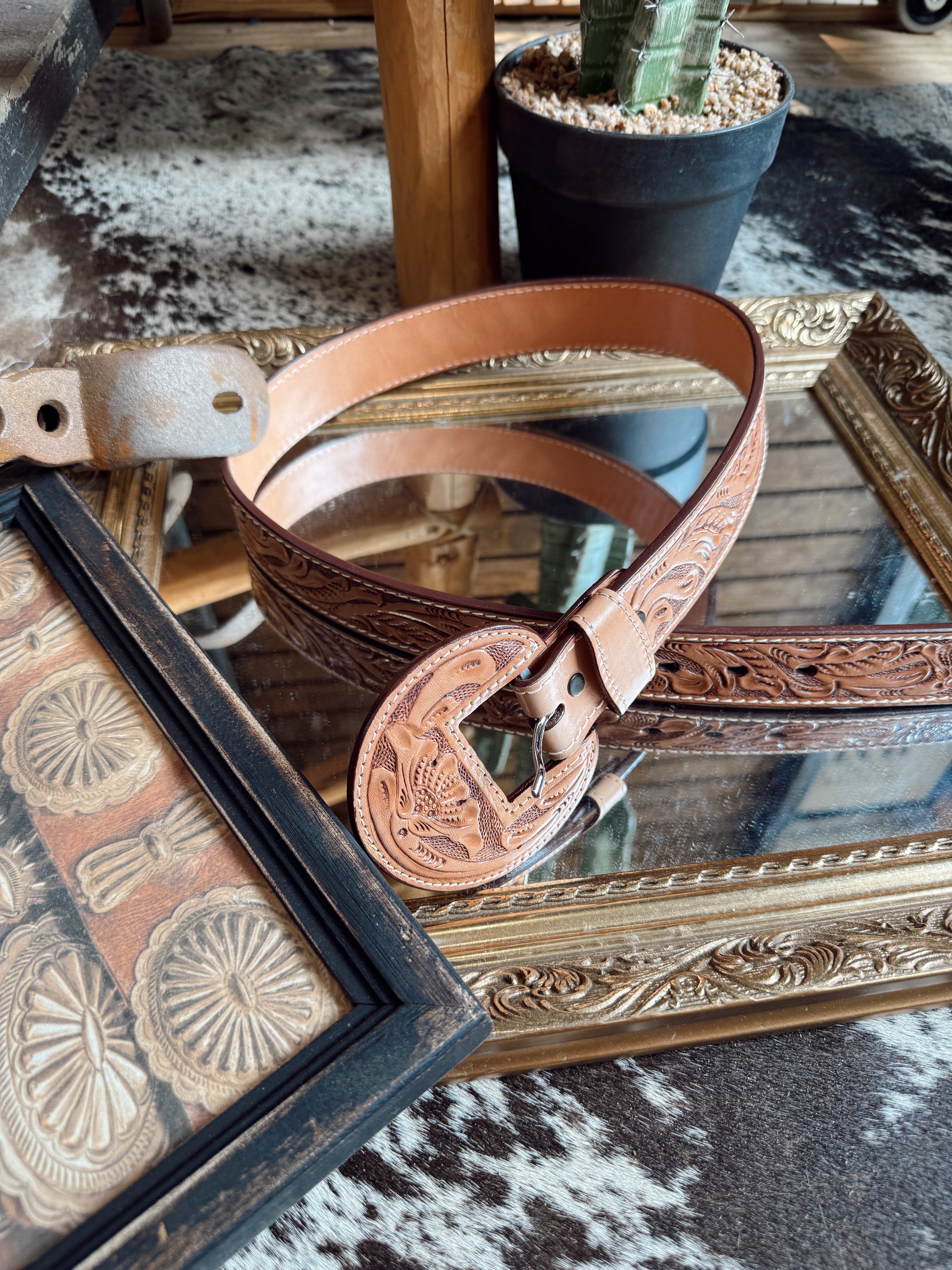 The Que Chula Leather Tooled Belt - best seller