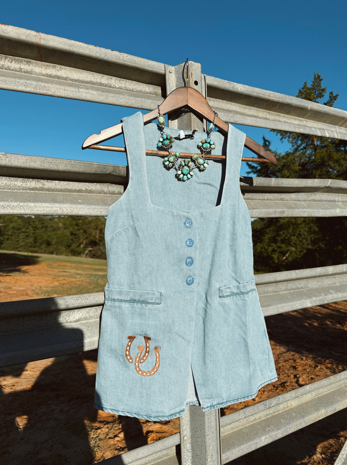 The Horseshoe Vest - Exclusive