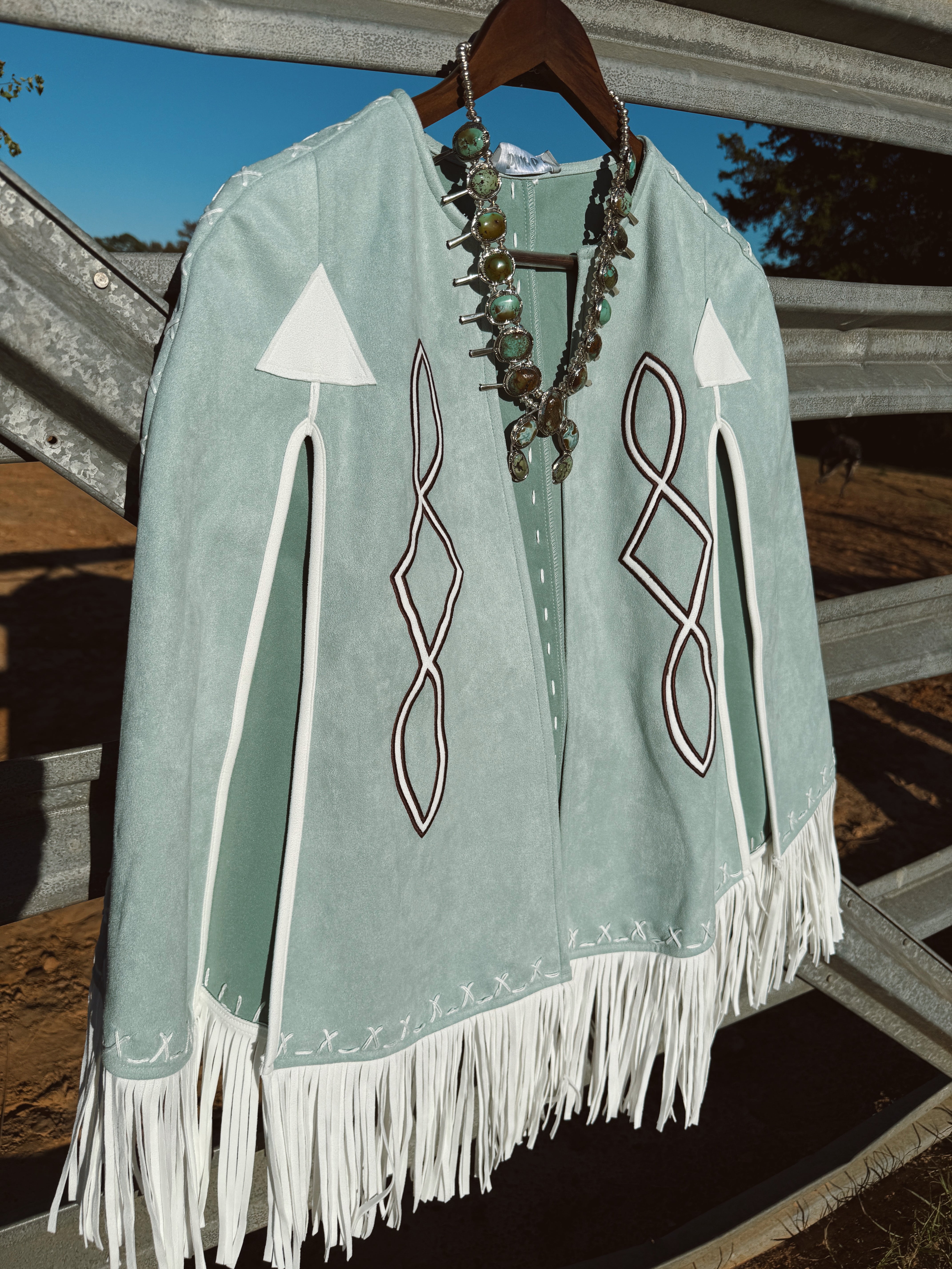 The Clancy Cape - Mint