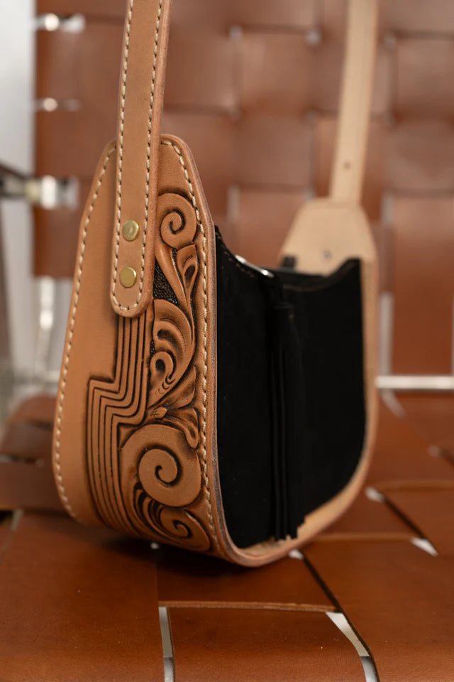 The Maddog Leather Rio Purse - black