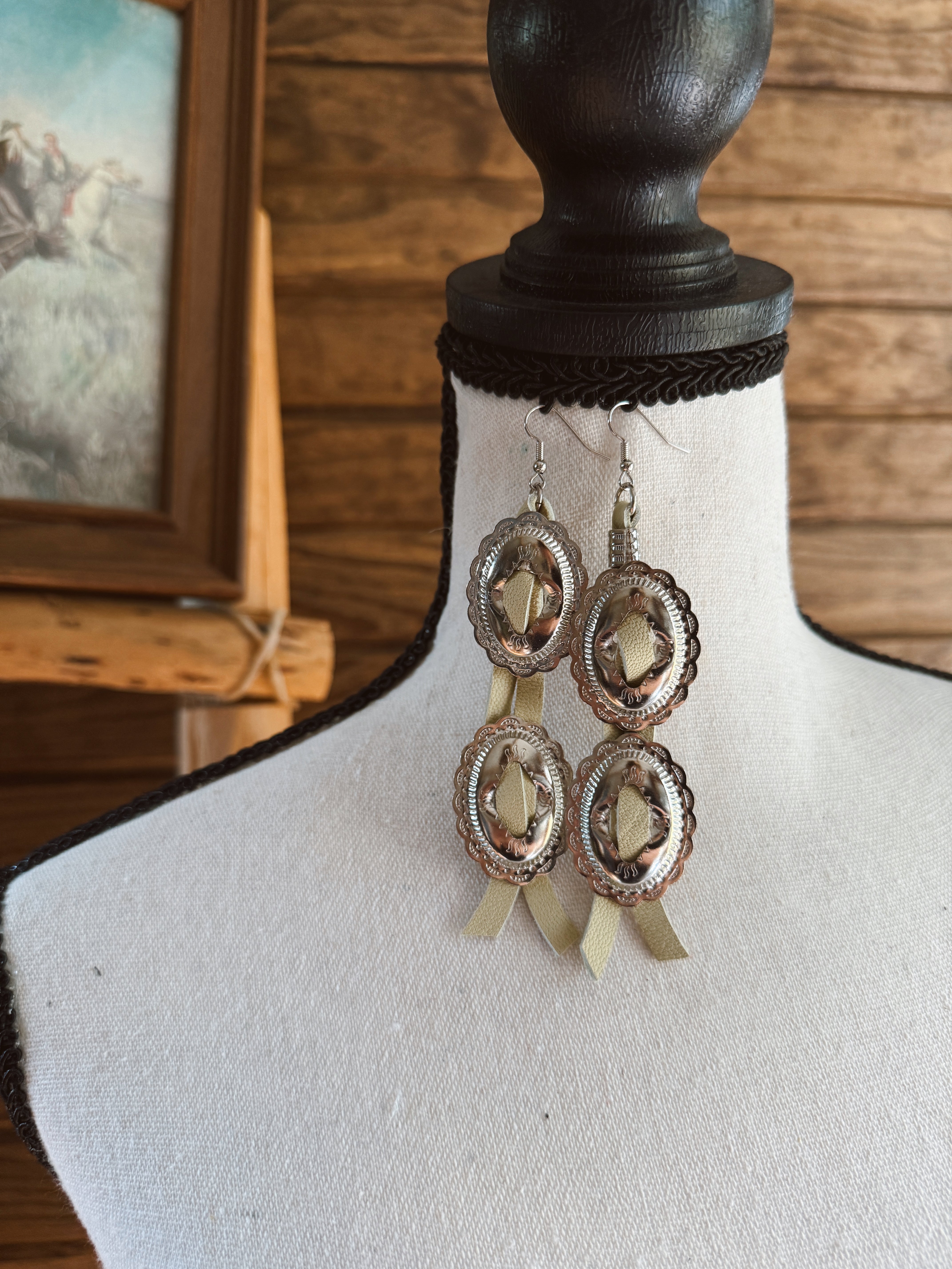 The Concho Earrings - Tan